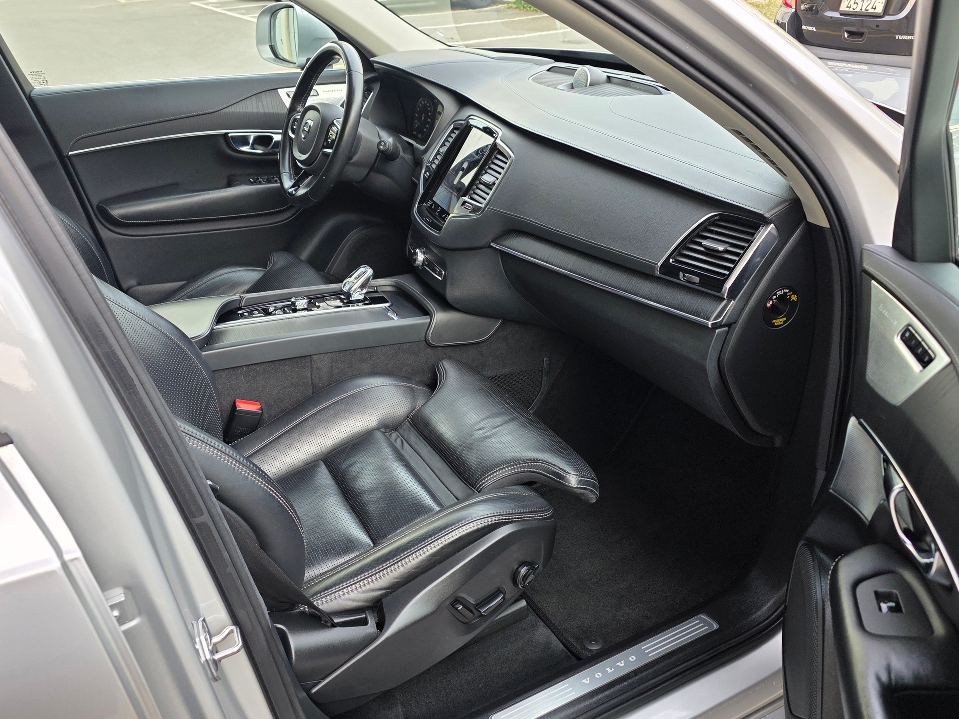 VOLVO XC90 T8 eAWD Inscription Expression Geartronic-image-8