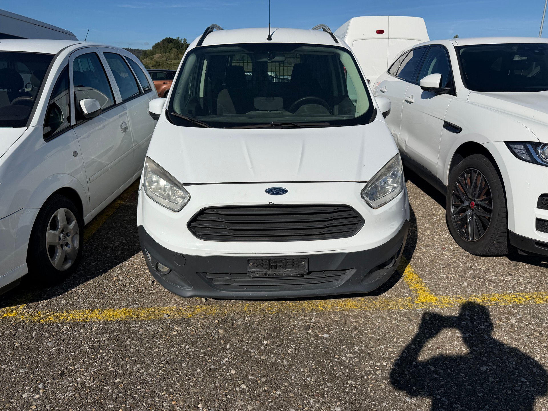 FORD Transit Courier Van 1.0 EcoBoost Ambiente-image-0