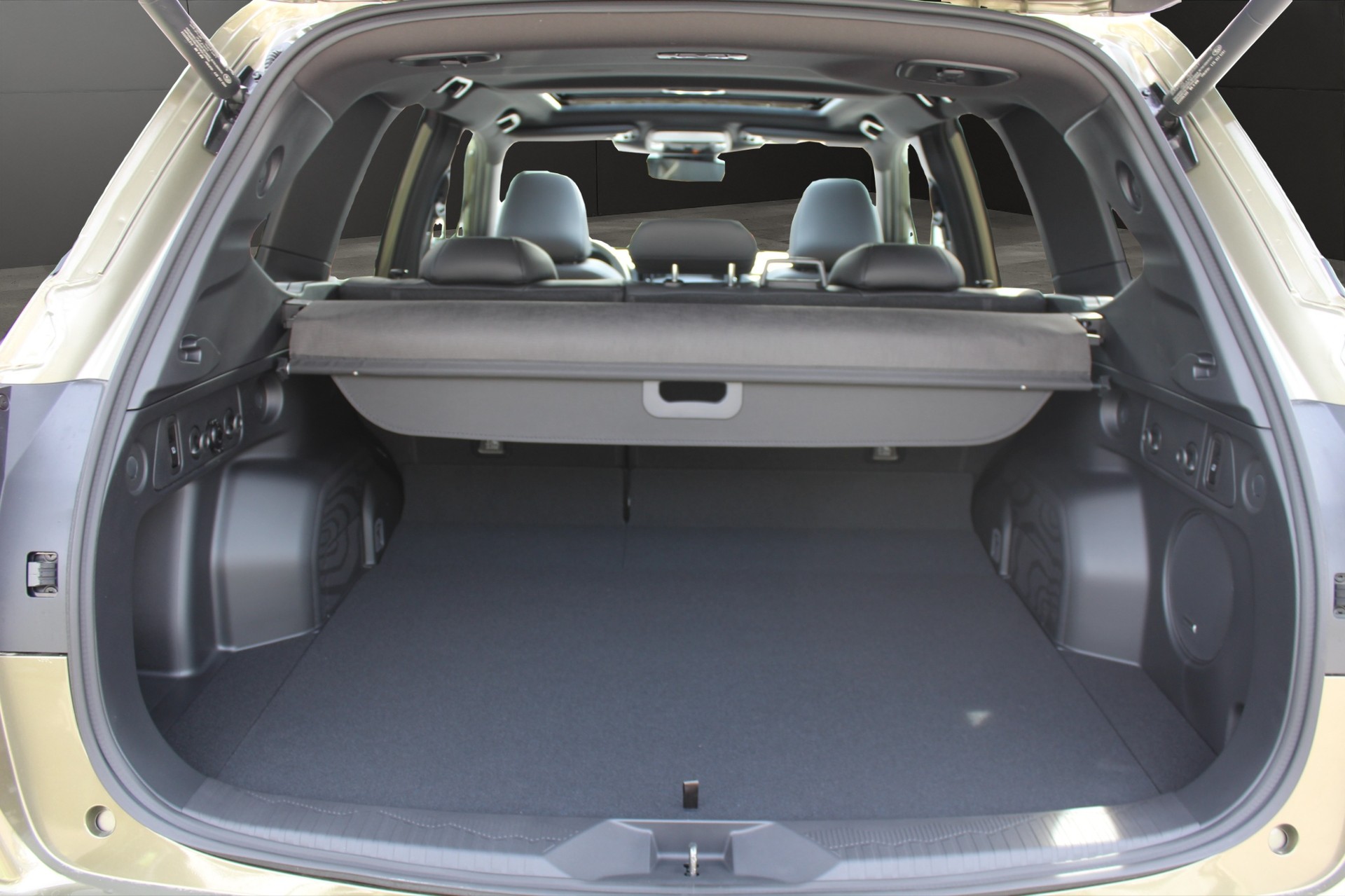 SUBARU Forester Station 2.0i e-Boxer Sport-image-10