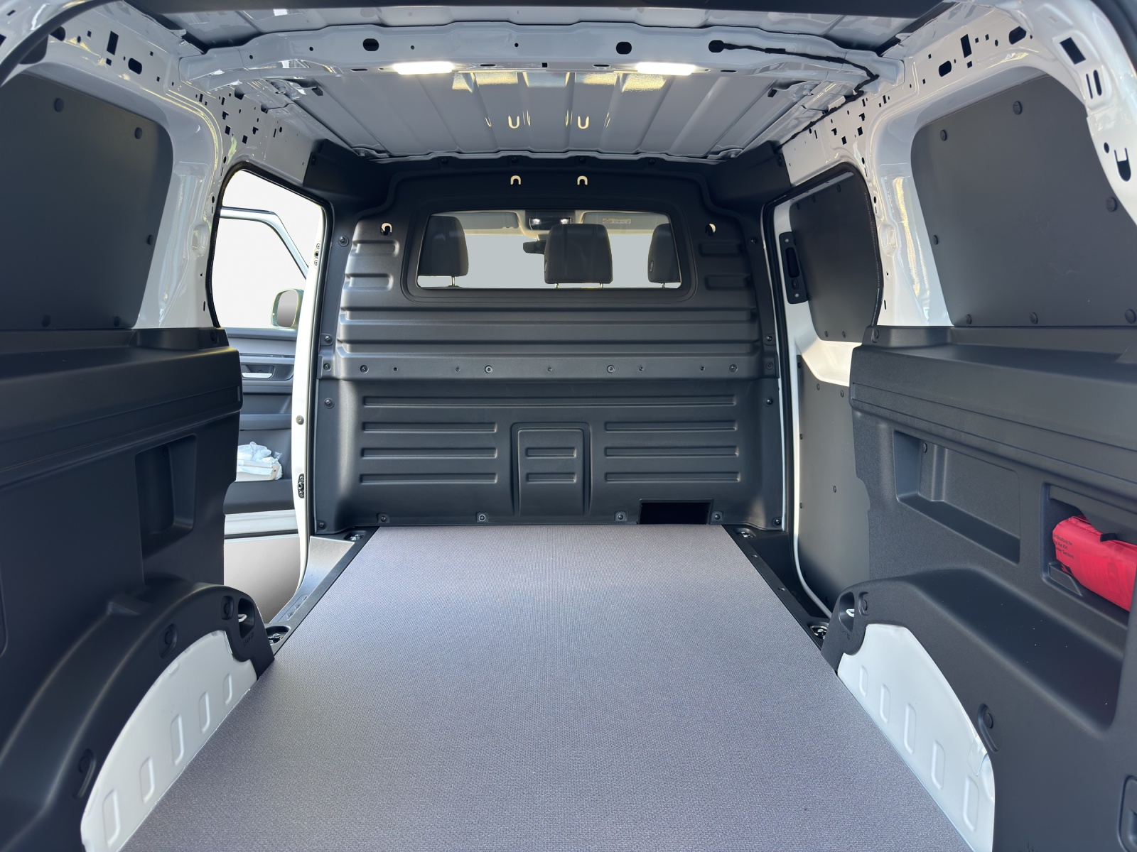 VW ID. Buzz Cargo Pro 4Motion-image-13