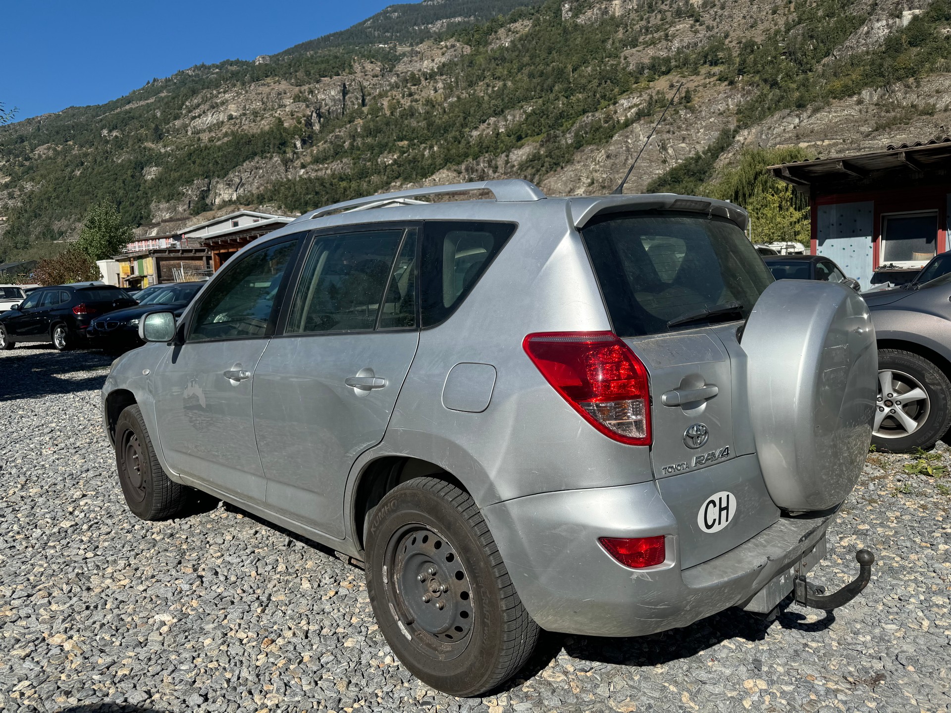 TOYOTA RAV-4 2.2D-4 D Linea Sol-image-3