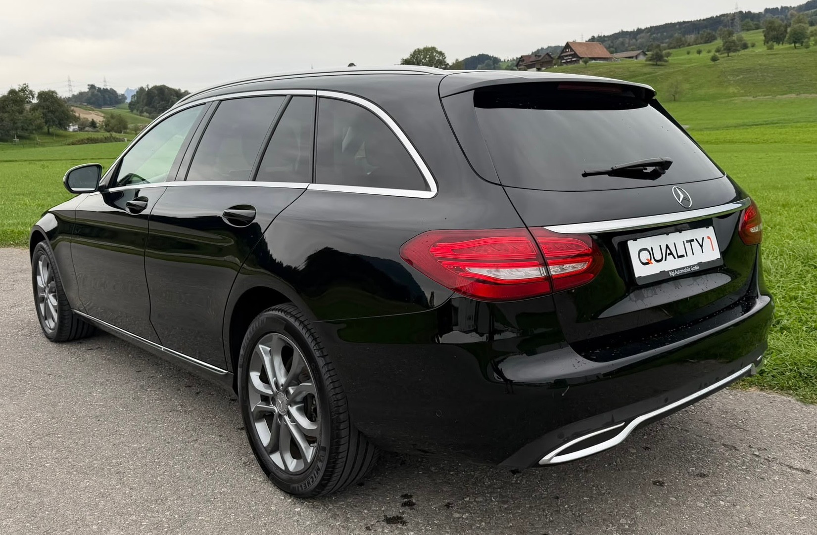 MERCEDES-BENZ C 250 d Swiss Star Avantgarde 4Matic 9G-Tronic-image-3