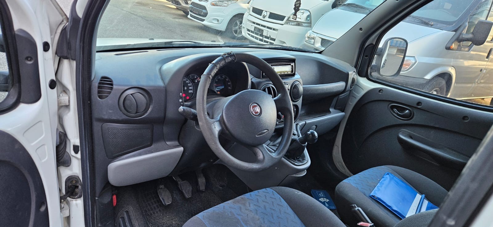 FIAT Doblò 1.3 JTD Cargo Swiss-image-1