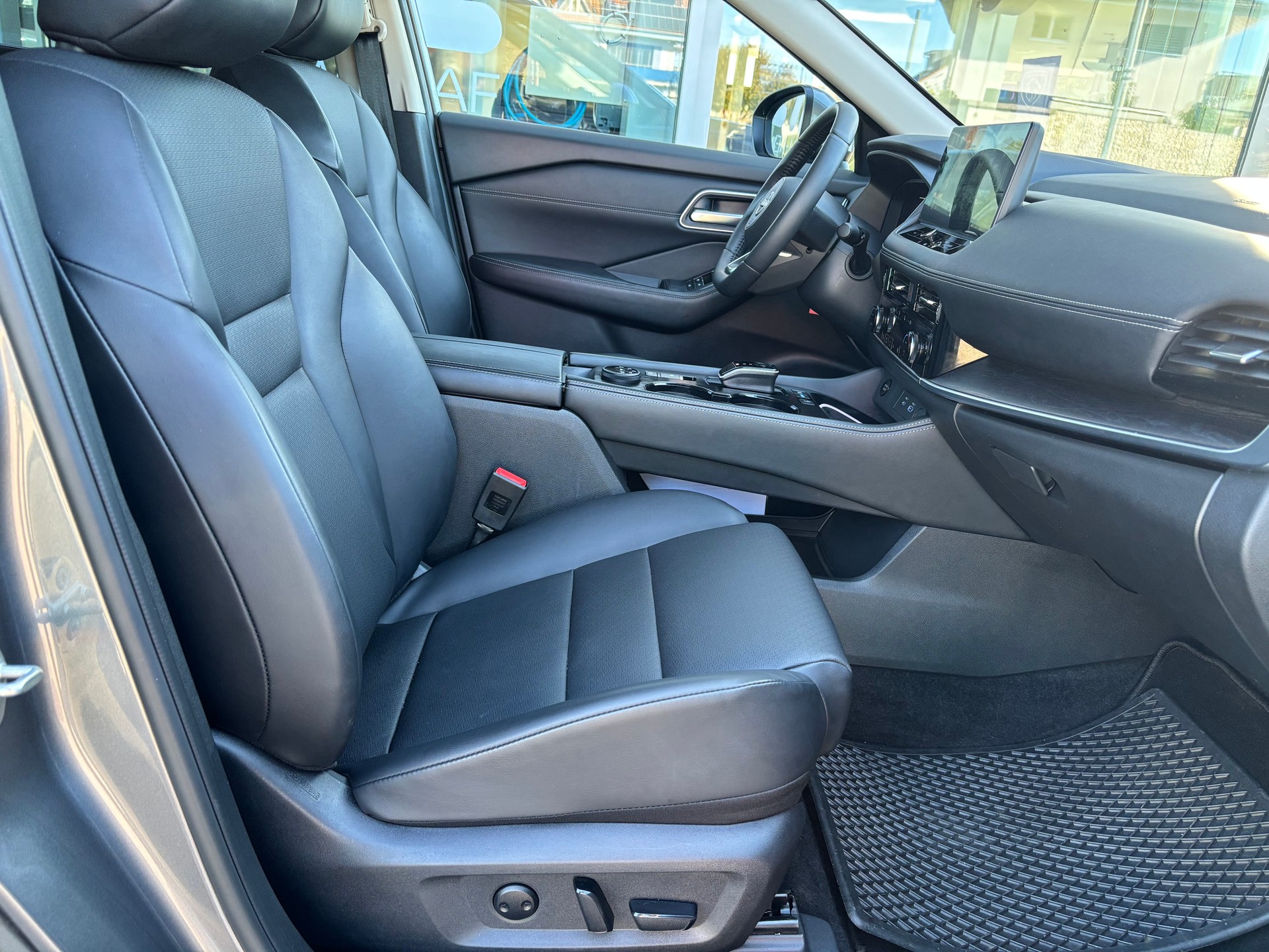 NISSAN X-Trail 1.5e-Pow 4WDTekn-image-10