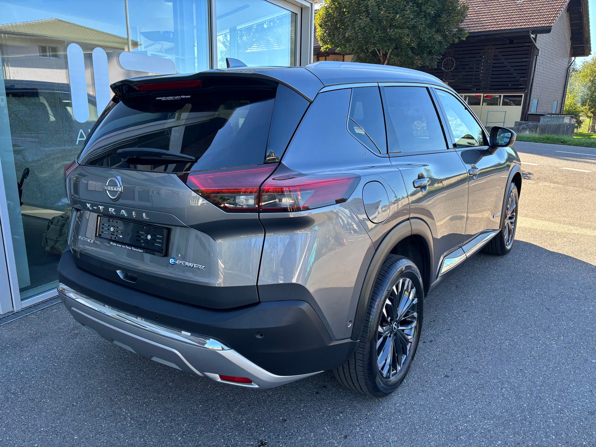 NISSAN X-Trail 1.5e-Pow 4WDTekn-image-3