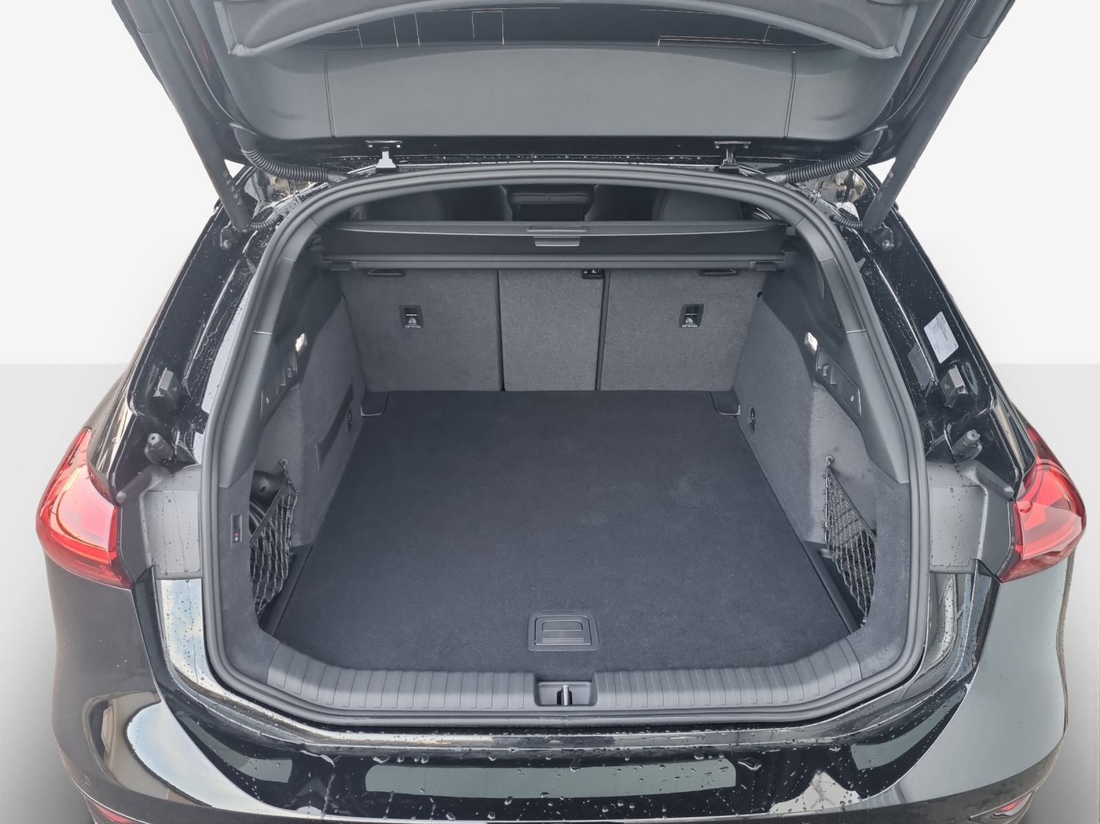 AUDI A6 Avant e-tron quattro-image-12