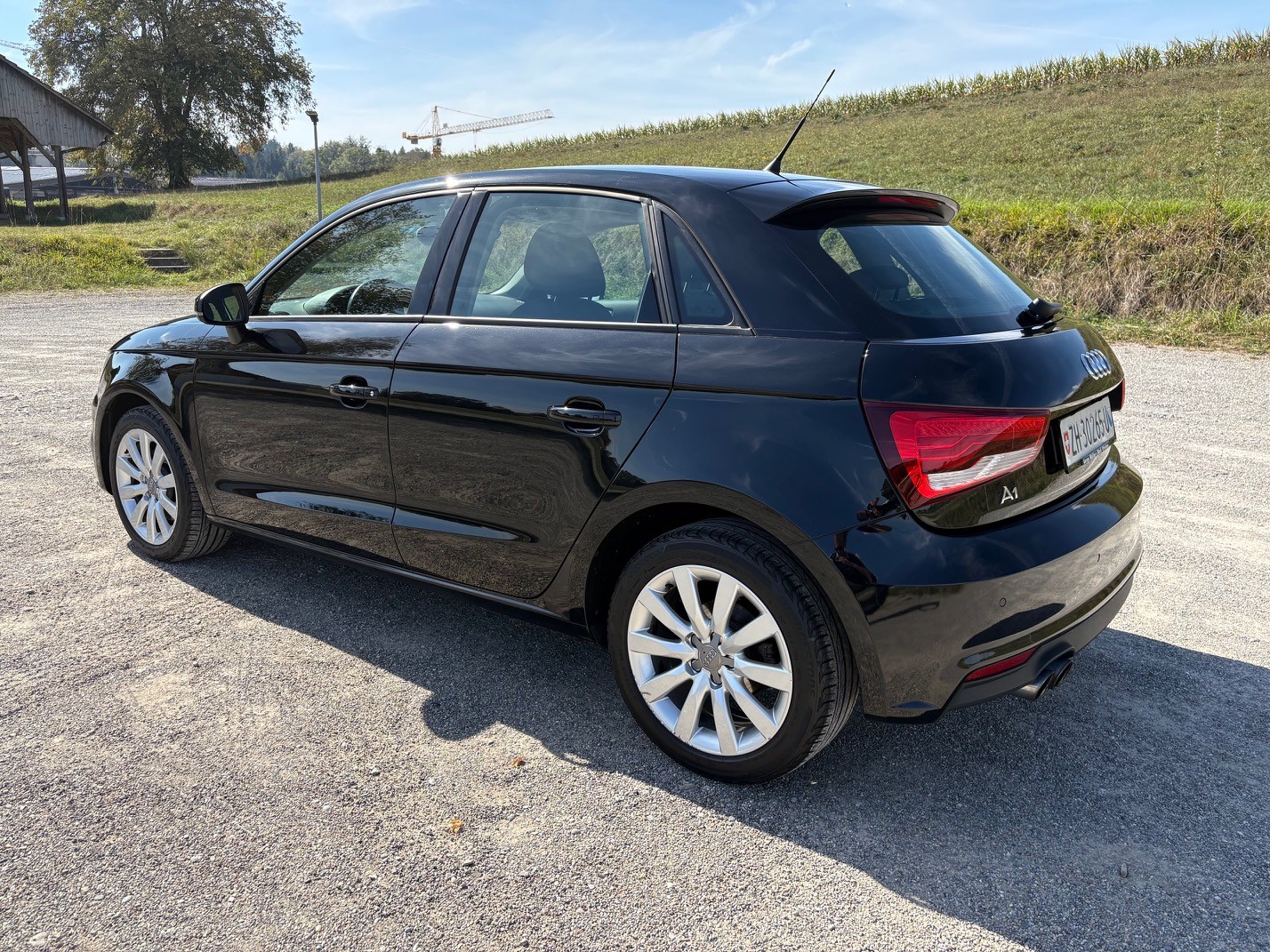 AUDI A1 Sportback 1.4 TFSI-image-4