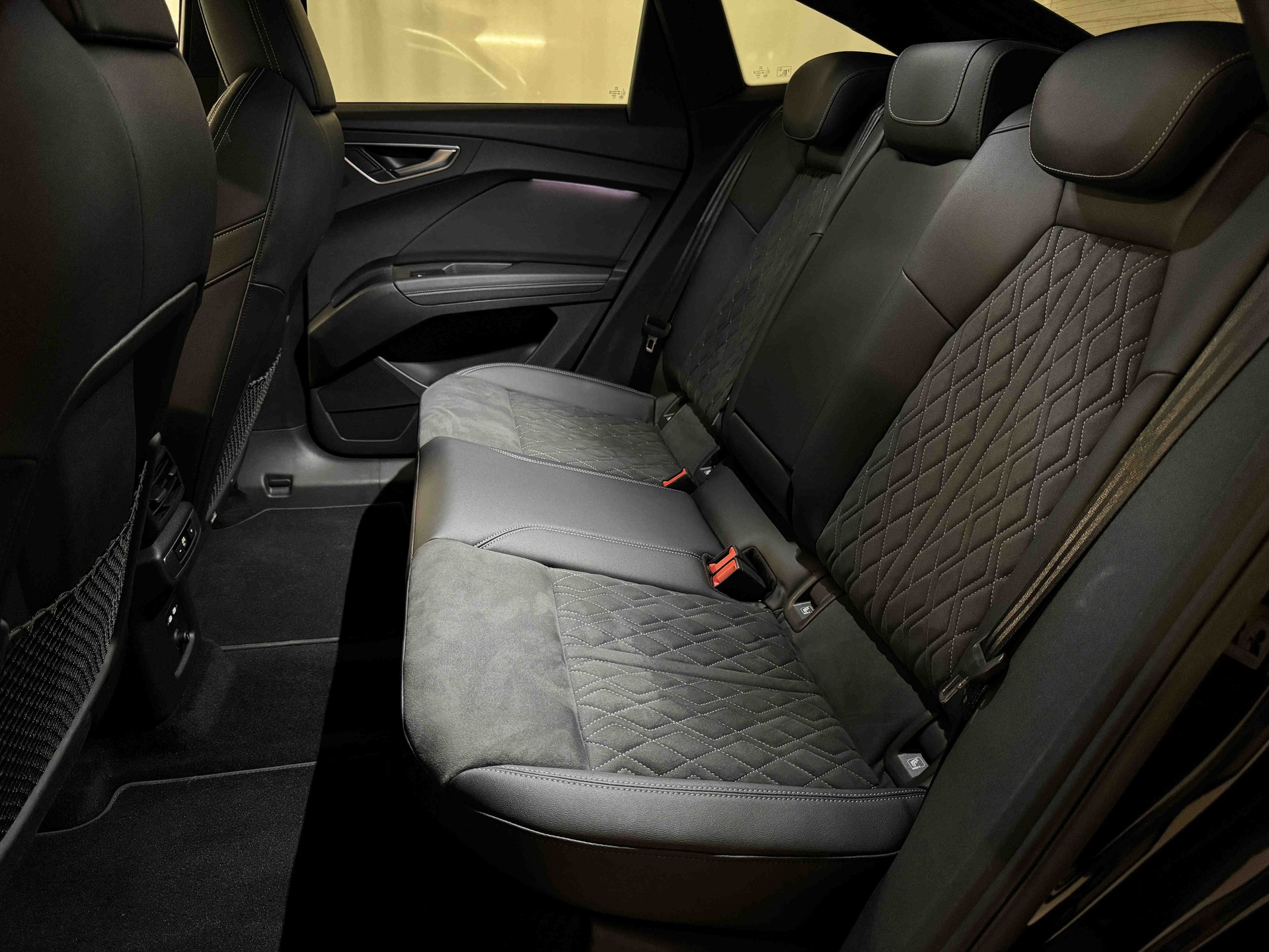 AUDI Q4 Sportback e-tron 50 quattro-image-16