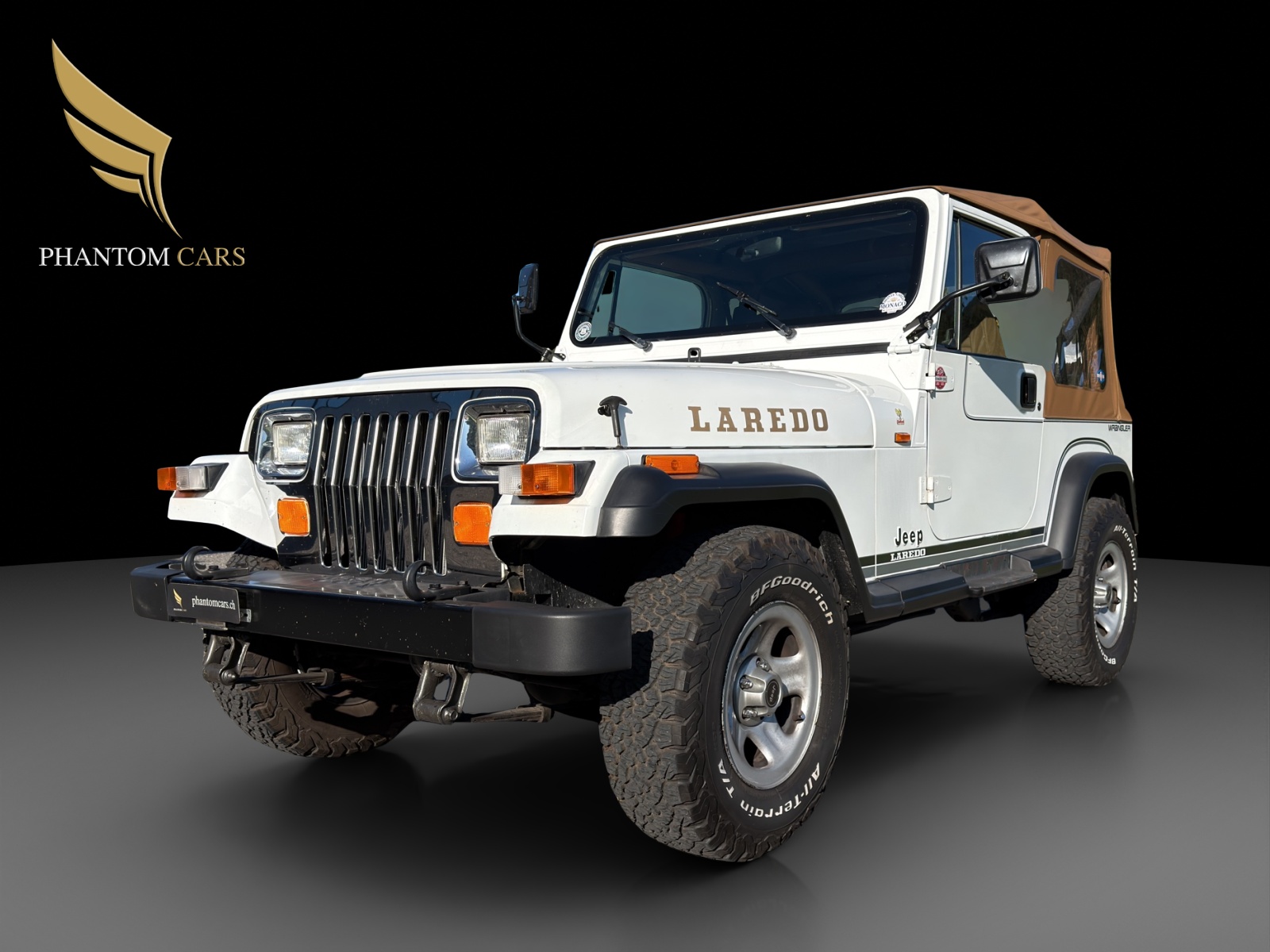 JEEP Wrangler 4.0 Laredo-image-3