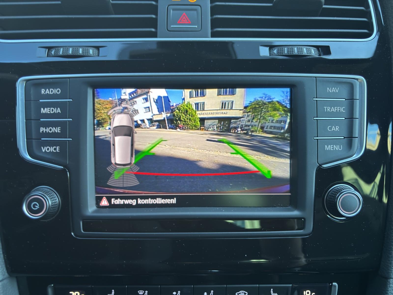 VW Golf VII 2.0 TSI R DSG 4motion-image-13