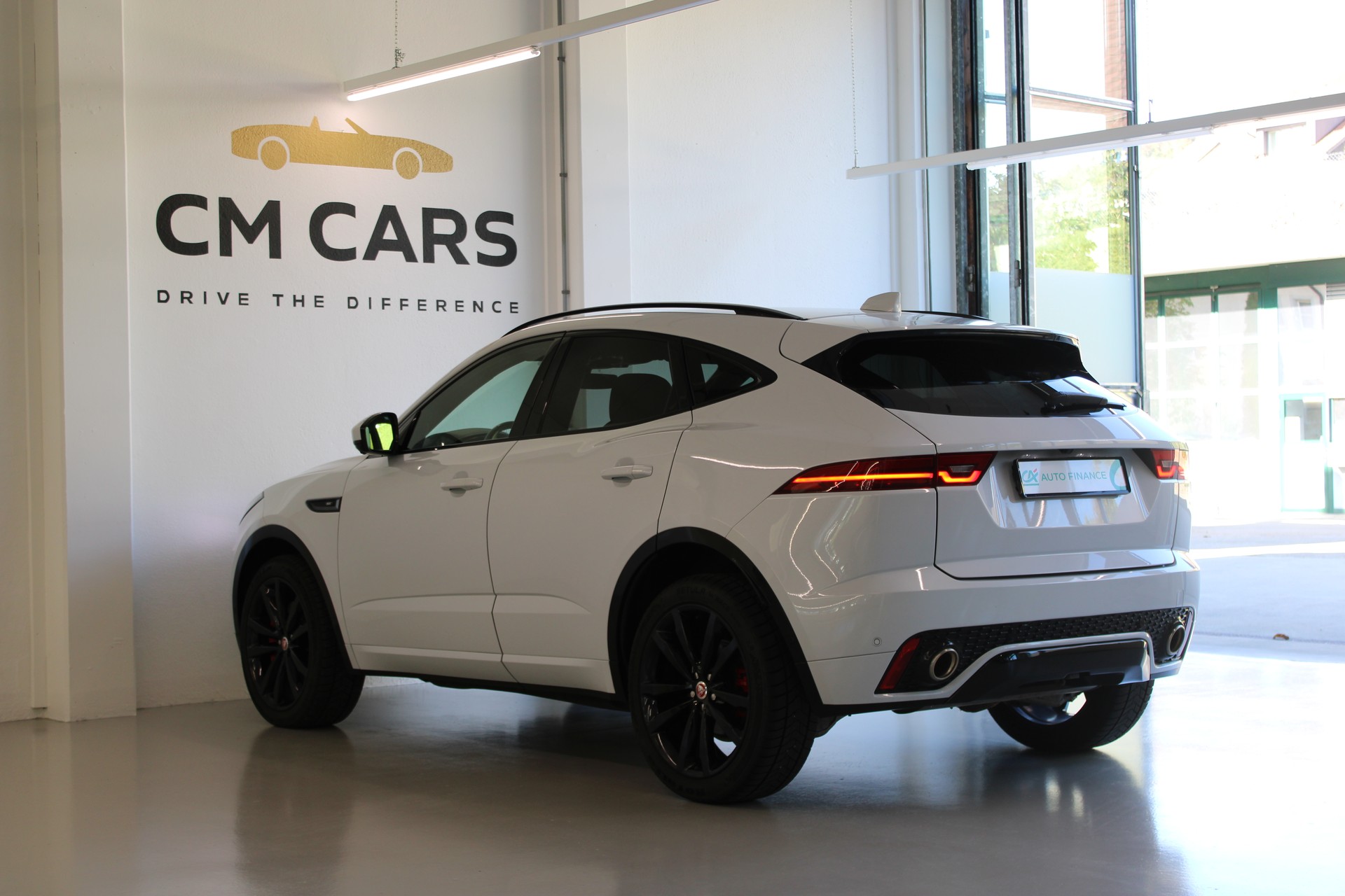 JAGUAR E-Pace 2.0 P300 SE AWD Automatik-image-6