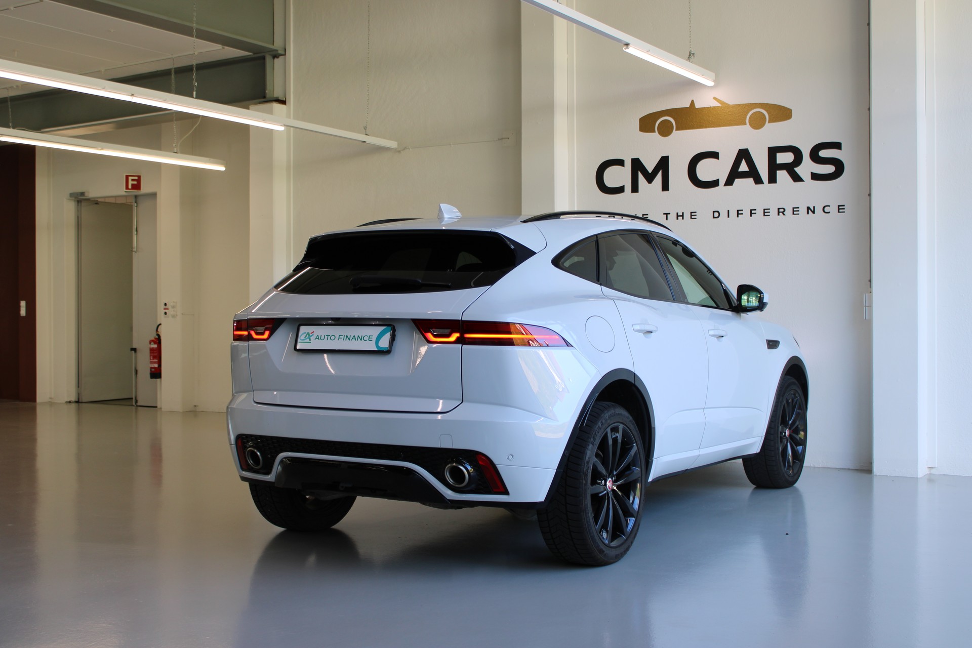 JAGUAR E-Pace 2.0 P300 SE AWD Automatik-image-5
