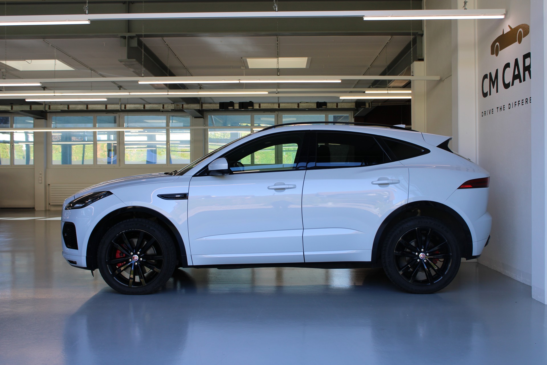 JAGUAR E-Pace 2.0 P300 SE AWD Automatik-image-3