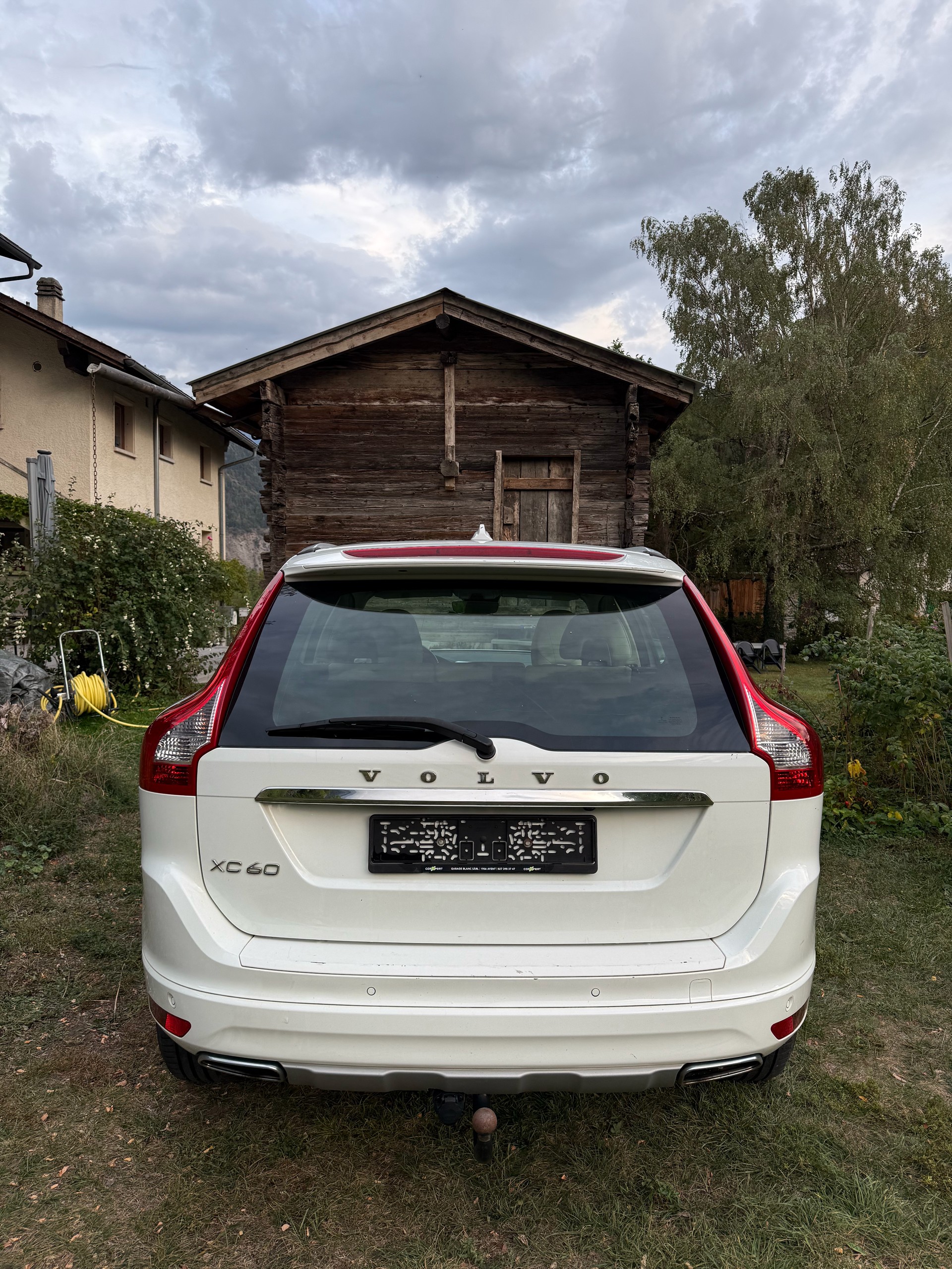 VOLVO 2.0 D4 Summum S/S-image-2