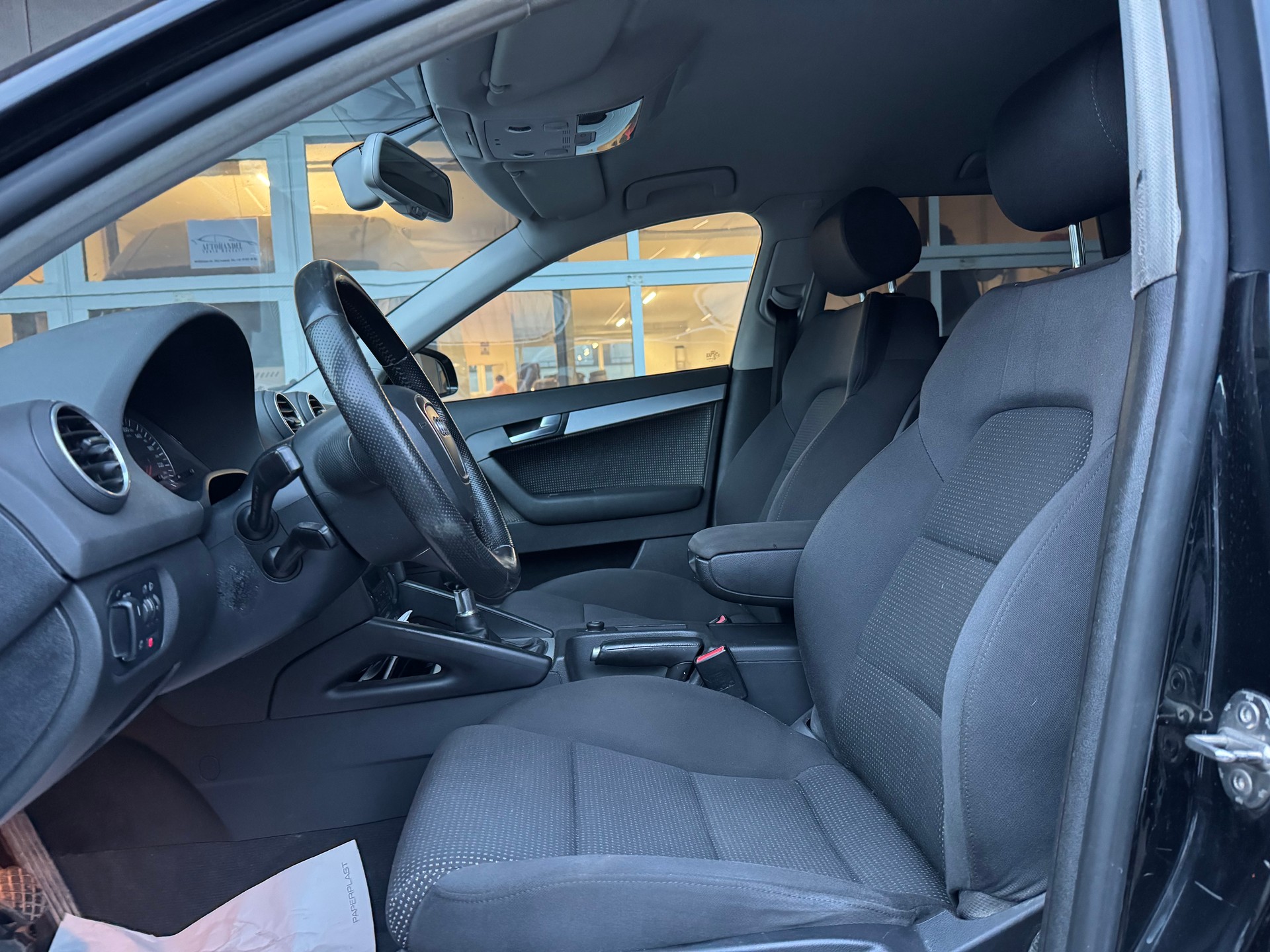 AUDI A3 Sportback 2.0 TDI Ambition quattro-image-4
