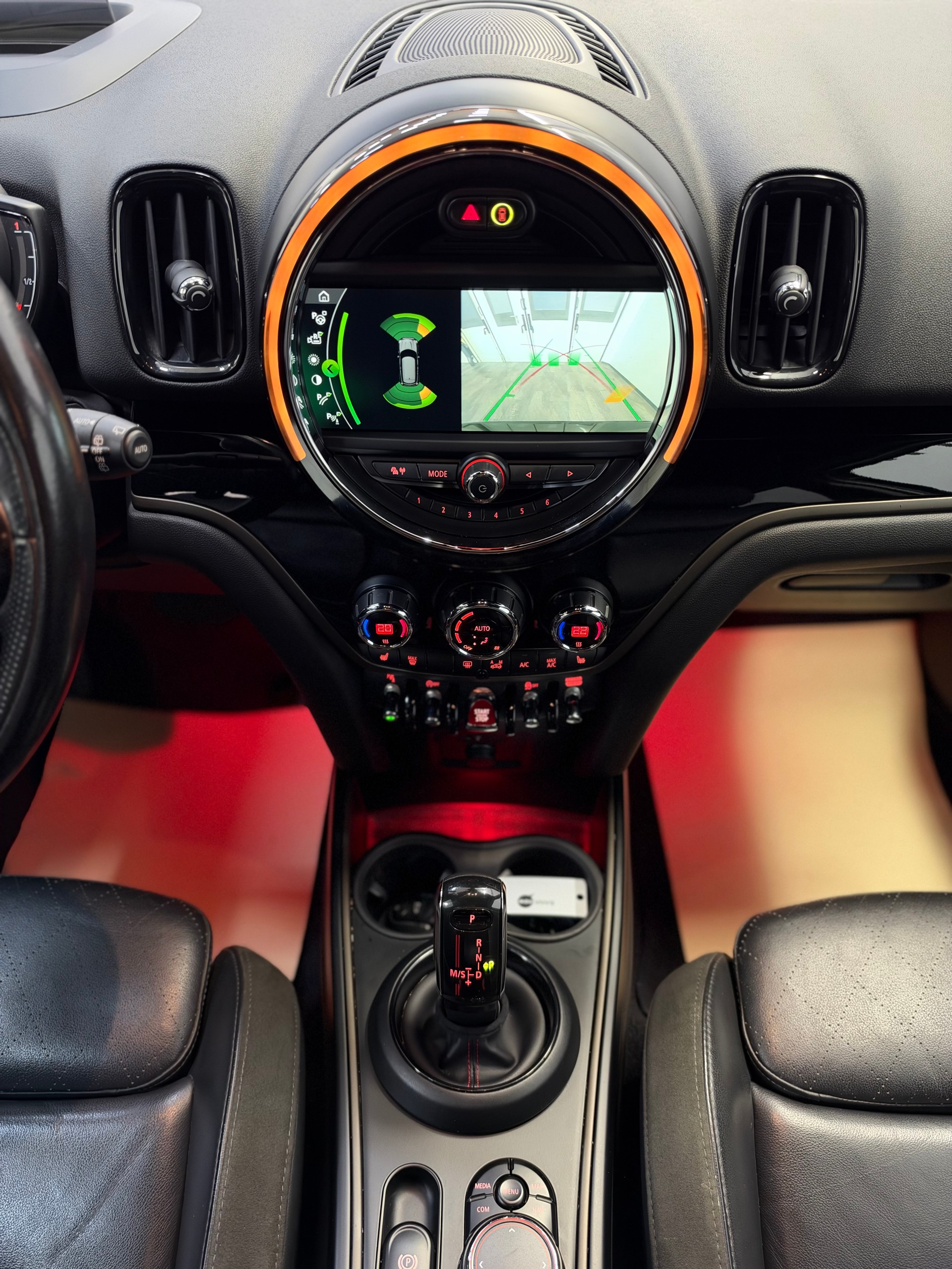 MINI Countryman Cooper SD ALL4 Steptronic-image-12