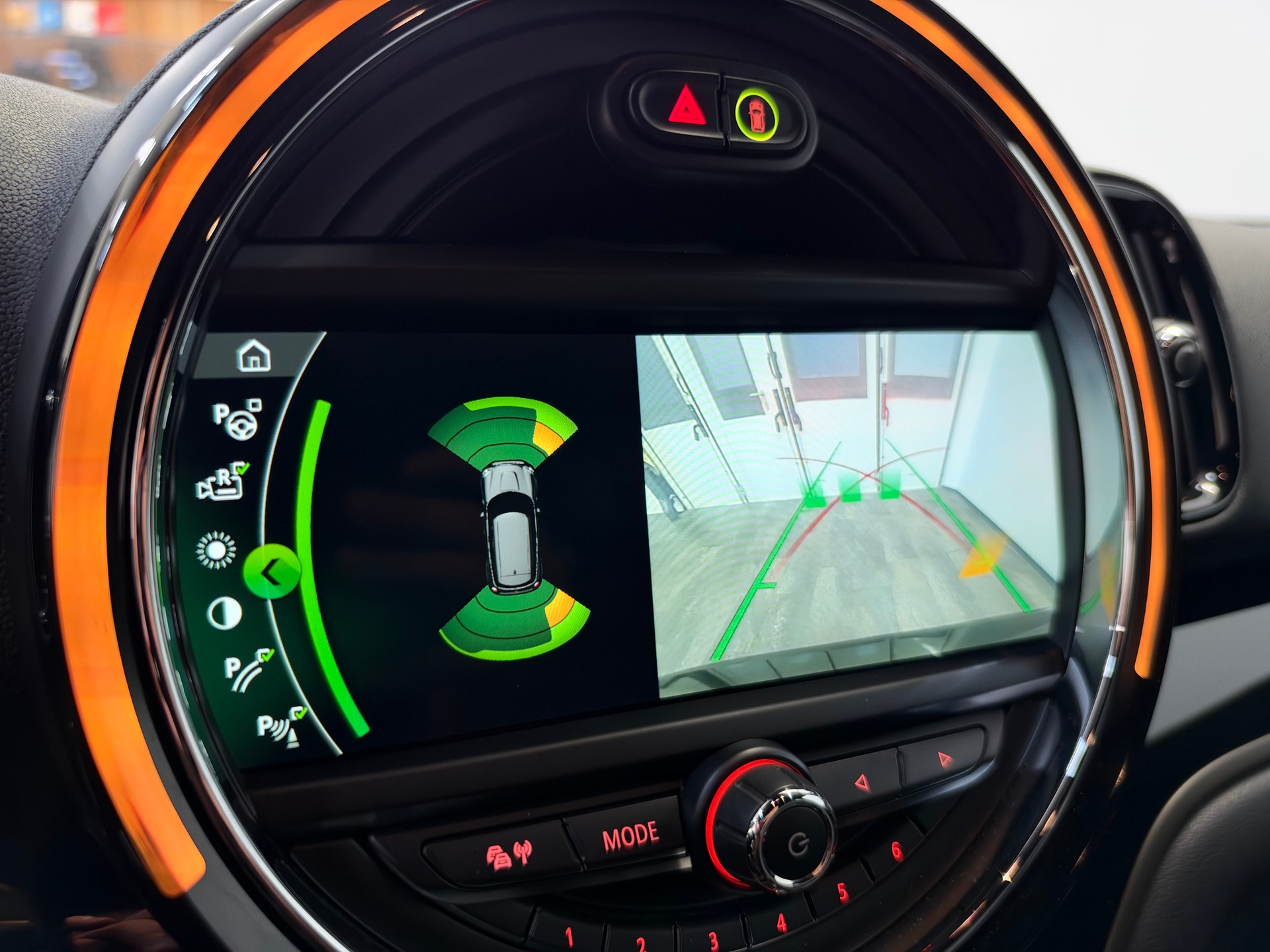 MINI Countryman Cooper SD ALL4 Steptronic-image-16