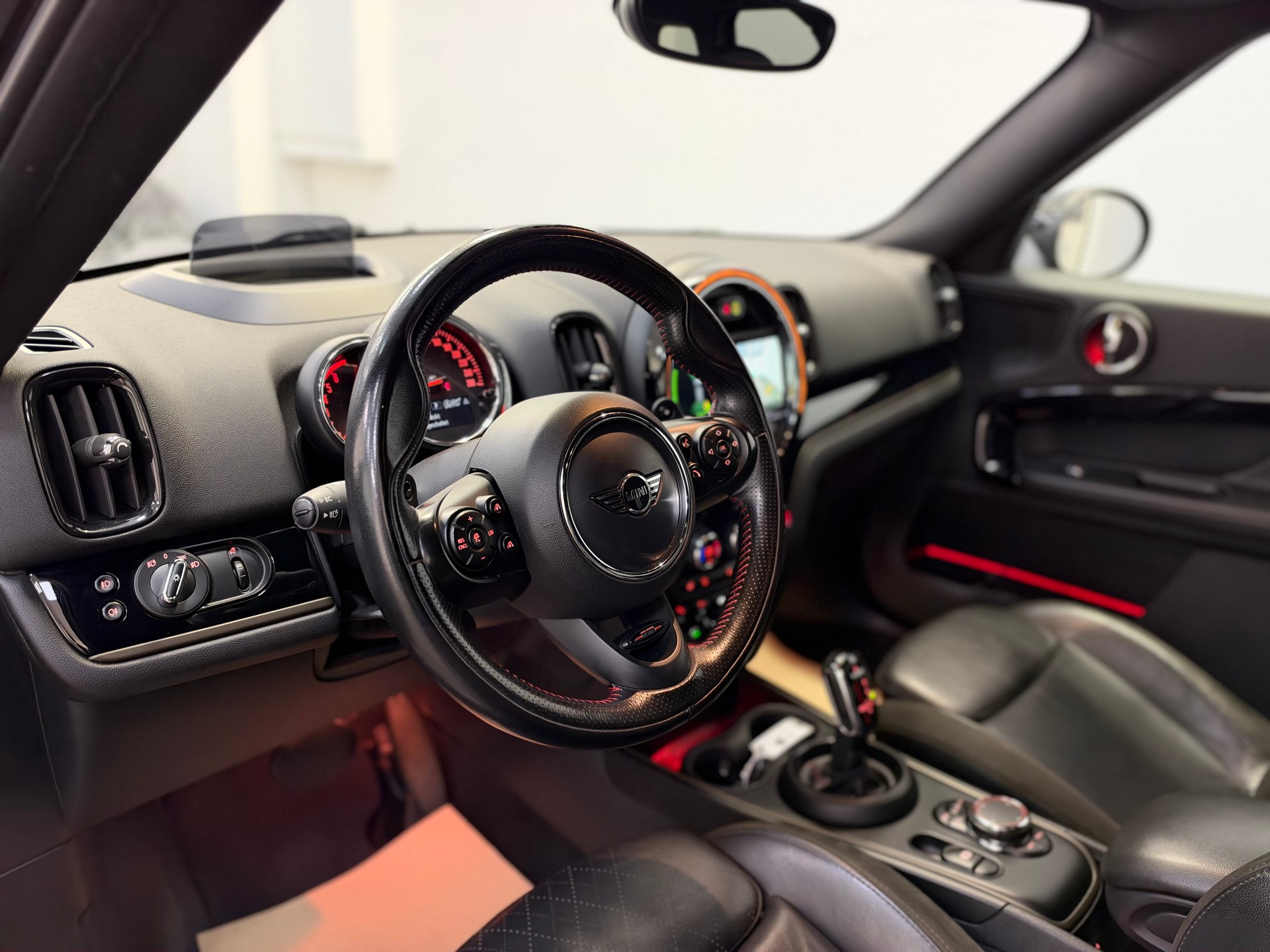 MINI Countryman Cooper SD ALL4 Steptronic-image-10