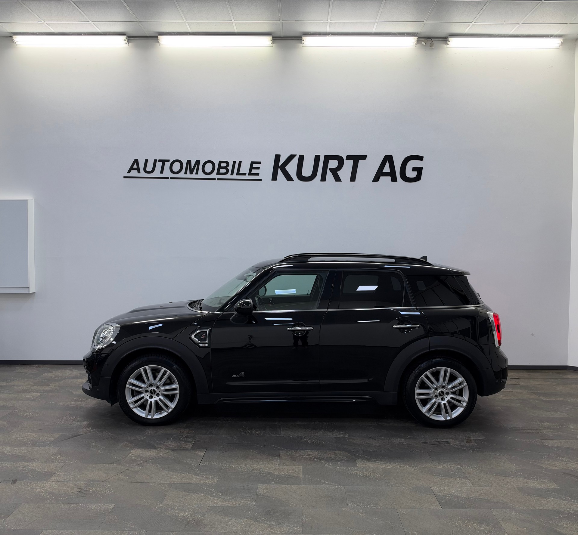 MINI Countryman Cooper SD ALL4 Steptronic-image-2