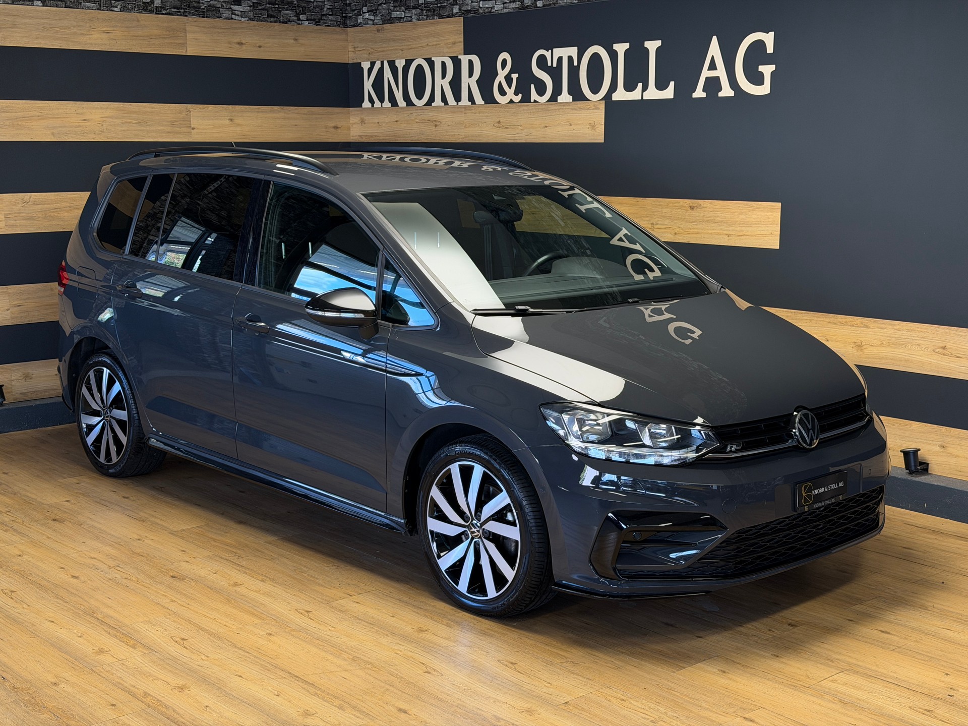 VW Touran 1.5 TSI EVO R-LINE Highline 7. PLATZ DSG-image-3