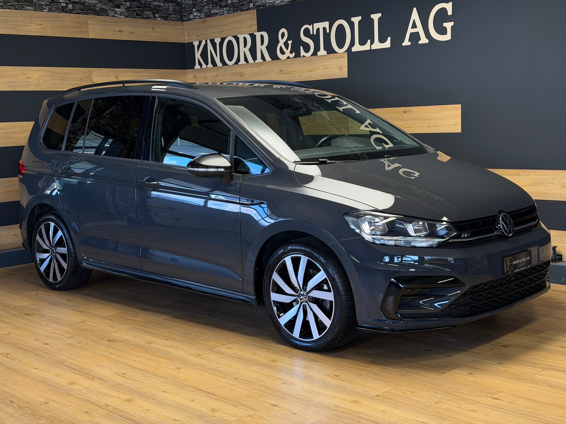 VW Touran 1.5 TSI EVO R-LINE Highline 7. PLATZ DSG-image-2