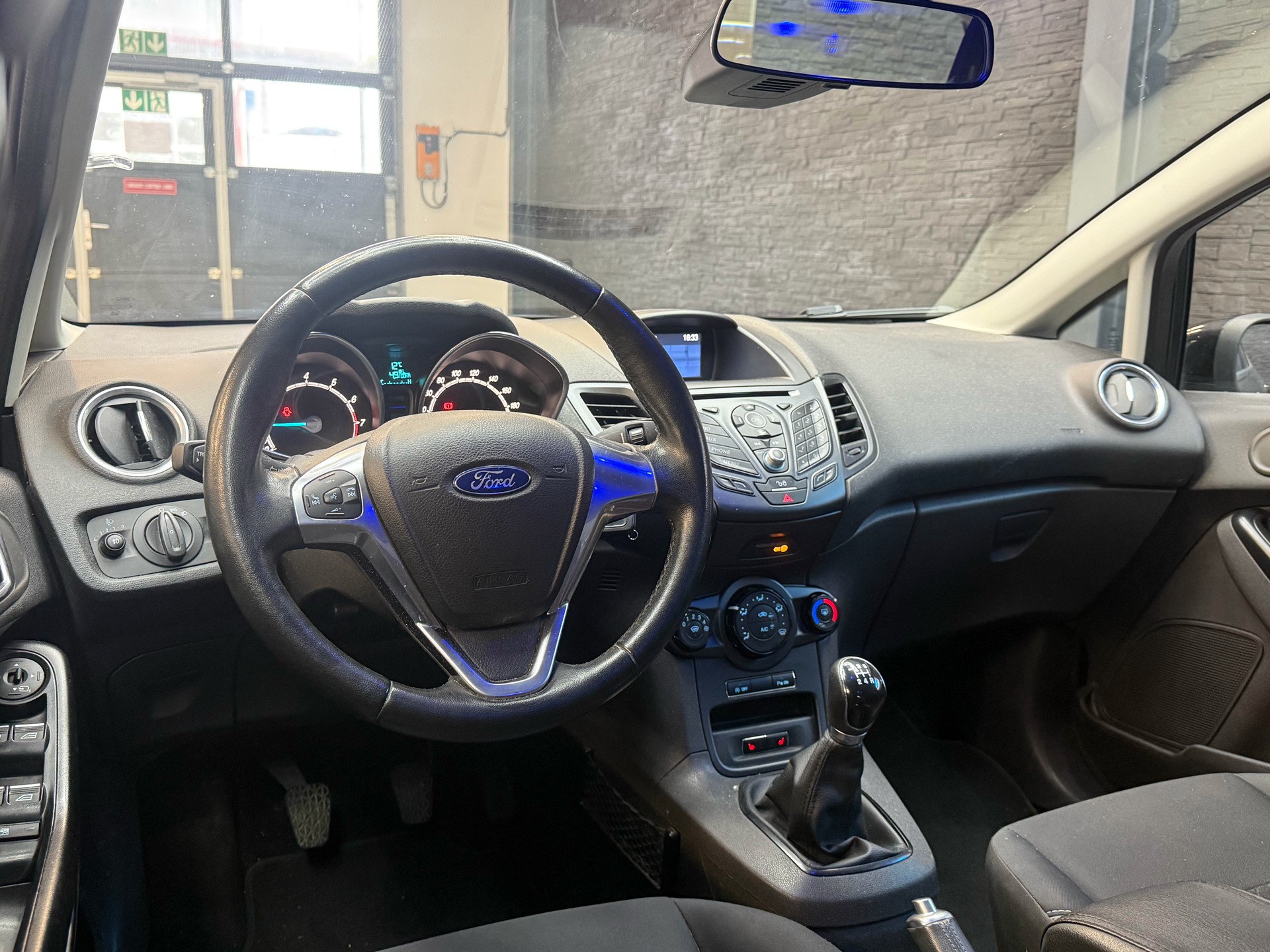 FORD Fiesta 1.0 SCTi Trend-image-4