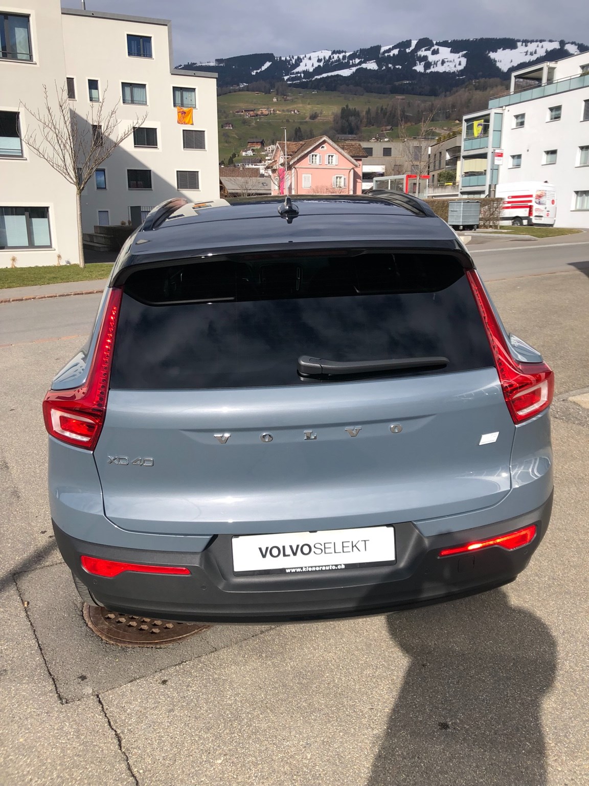 VOLVO XC40 T5 TwE R-Design DCT-image-3