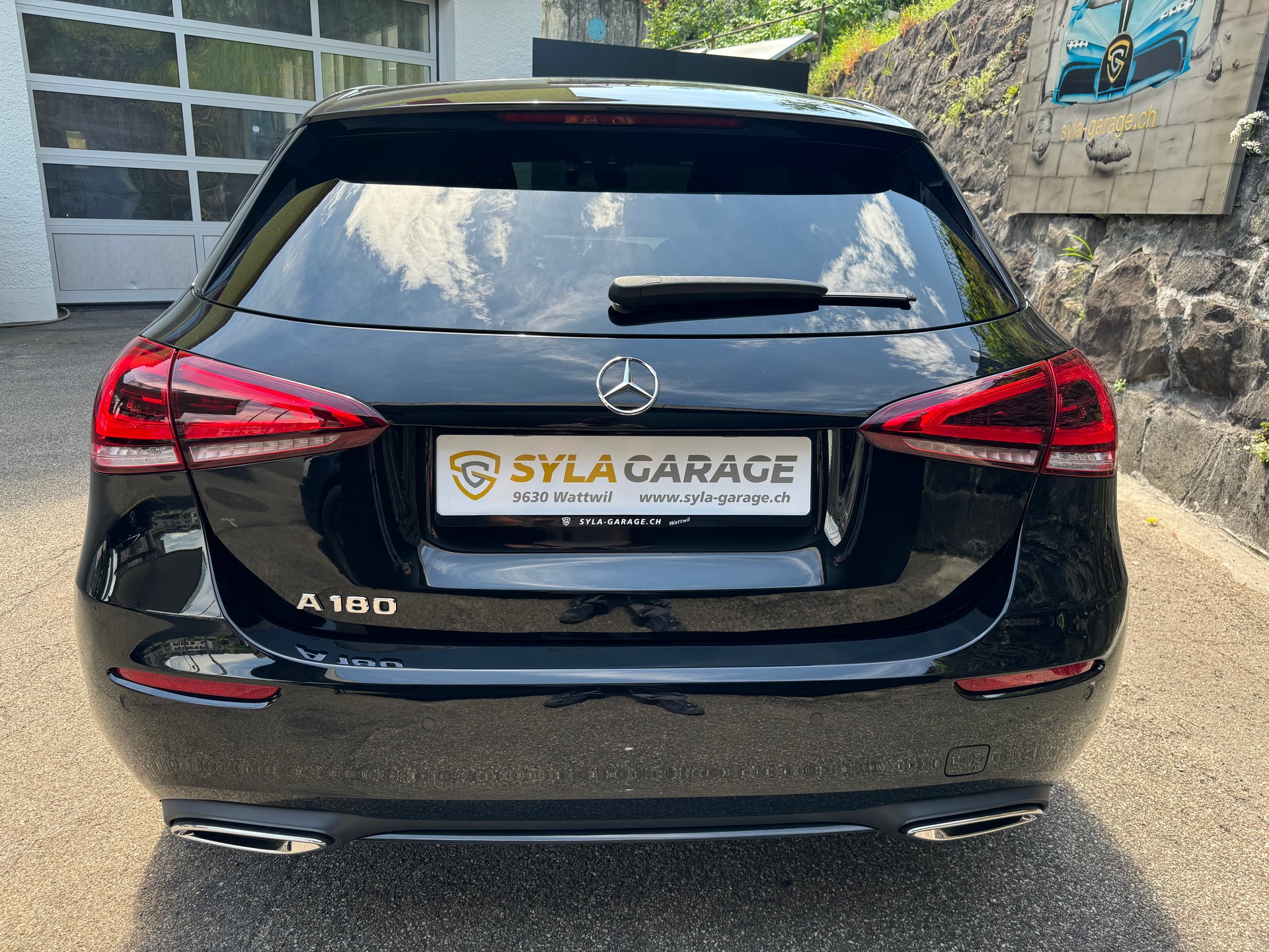 MERCEDES-BENZ A 180 Night Star 7G-DCT-image-7