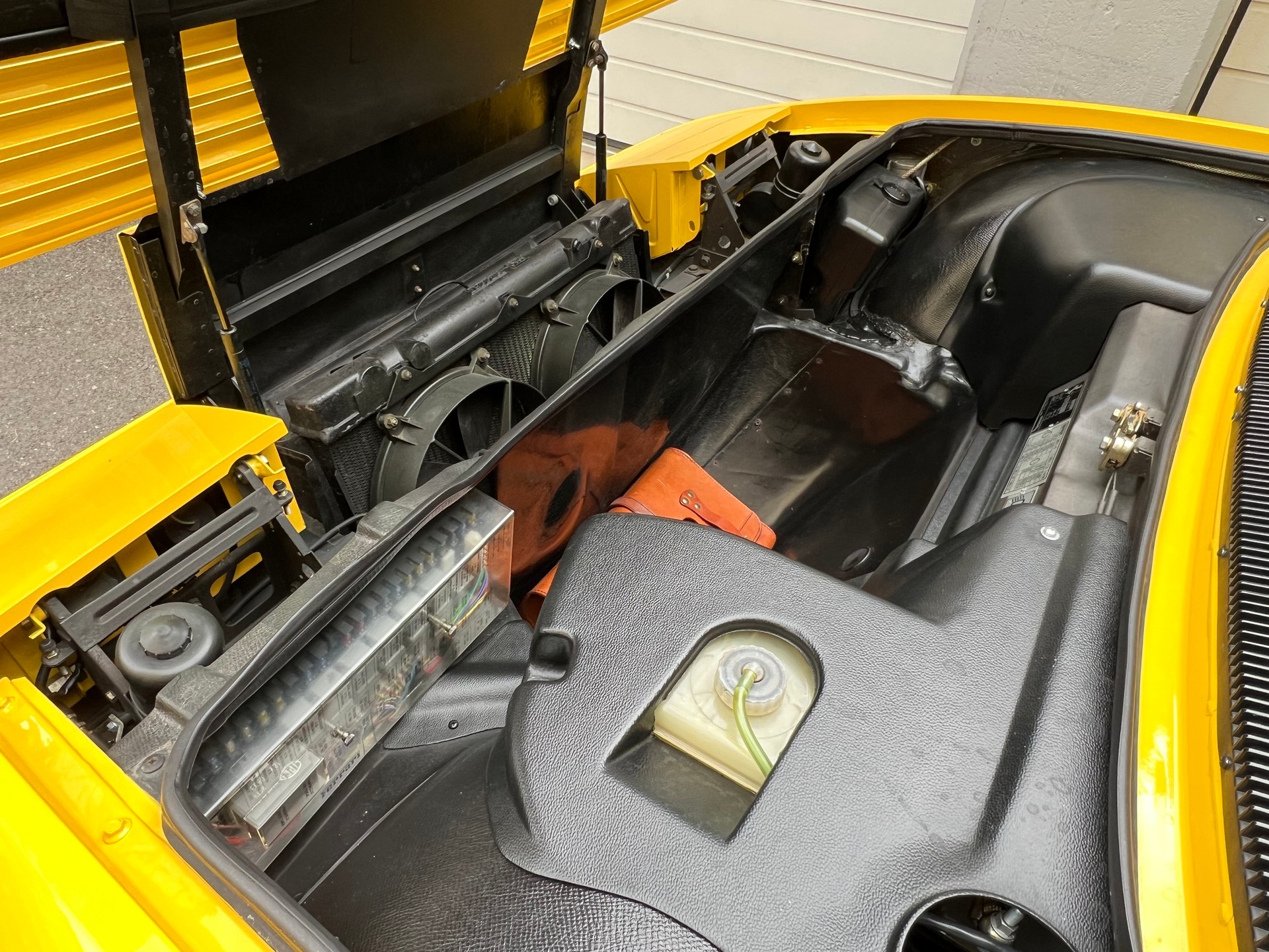 FERRARI Mondial 3.4 T-image-14