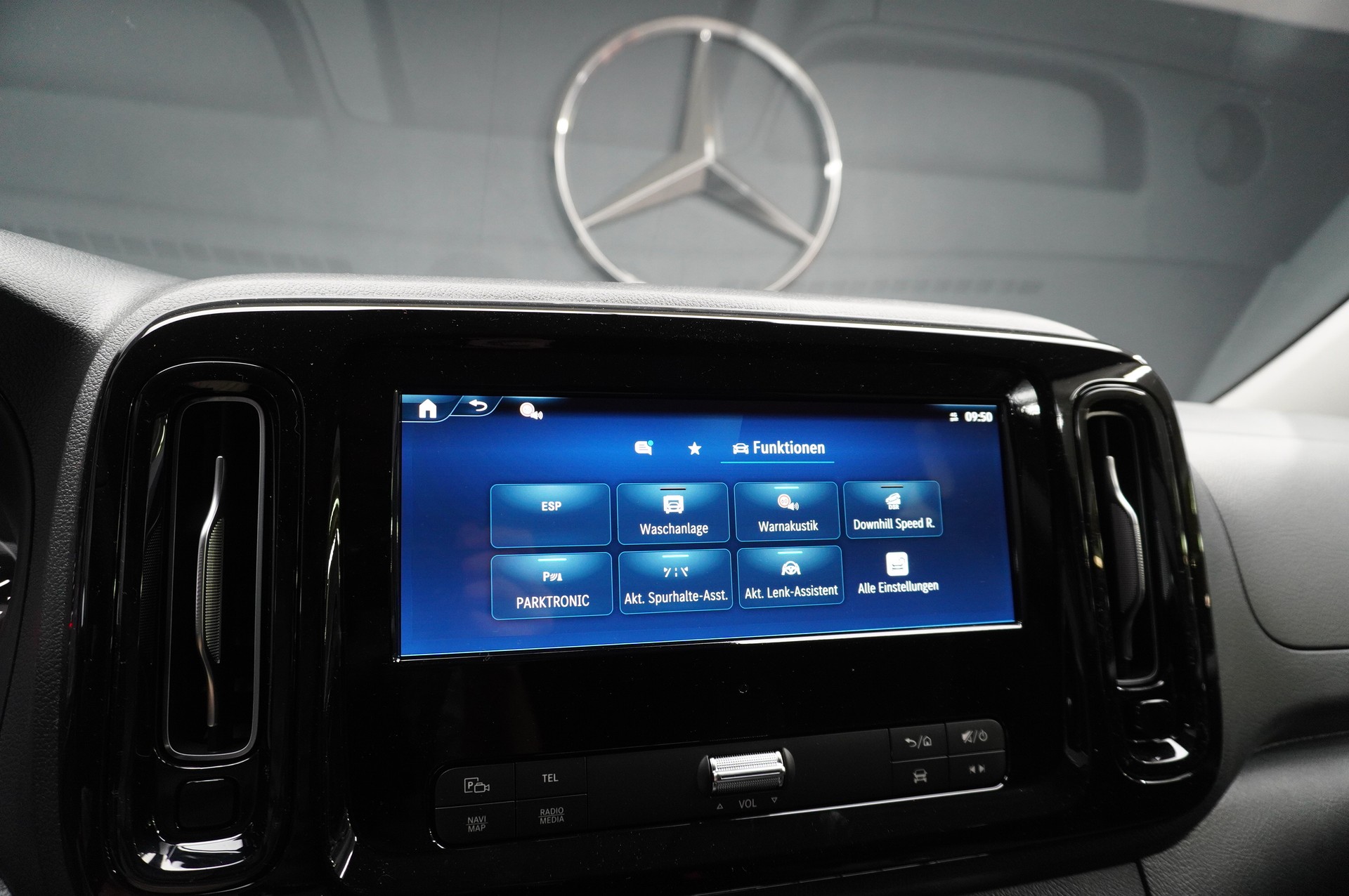 MERCEDES-BENZ Vito 116 CDI Tourer SELECT Family 3200mm-image-8