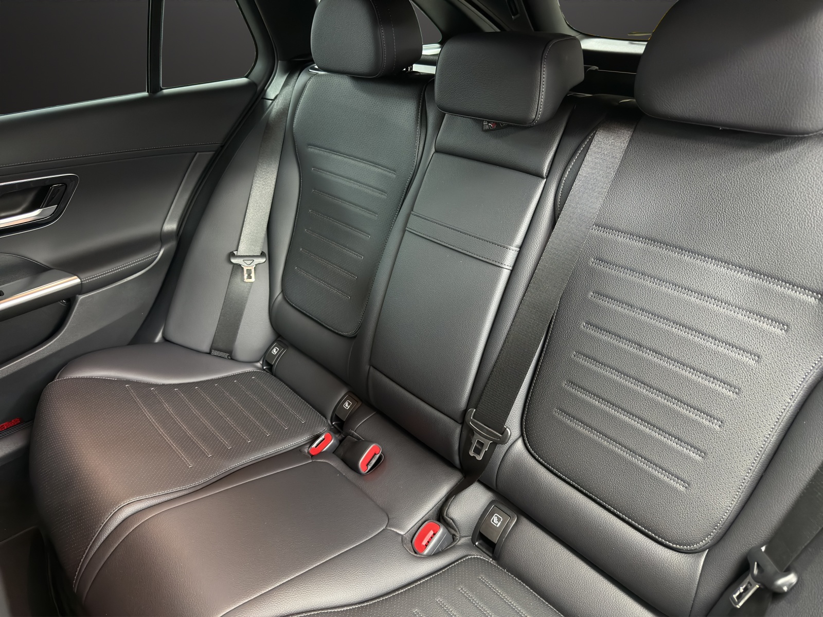 MERCEDES-BENZ C 220 d T 4 Matic Swiss Star-image-14