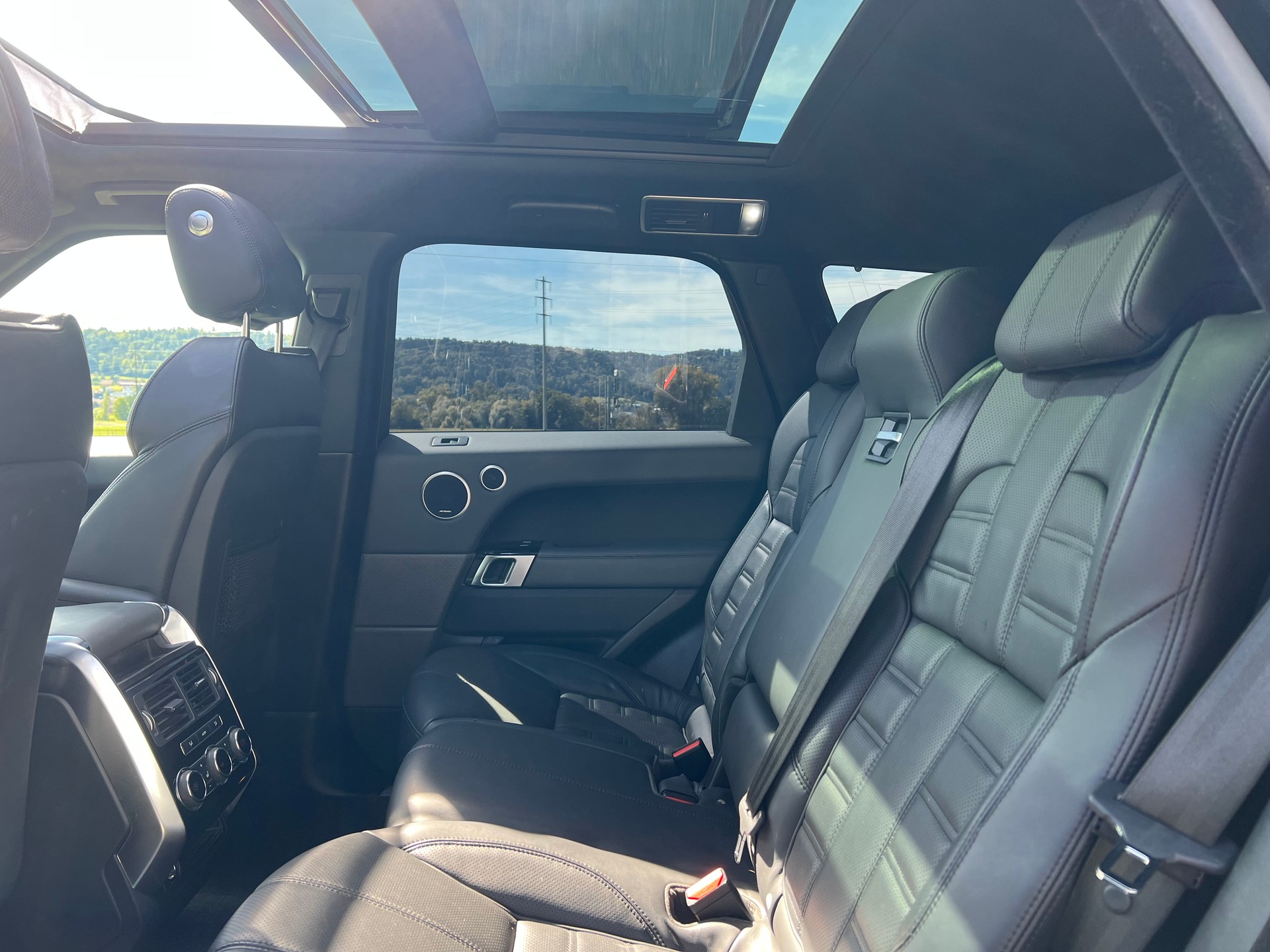 LAND ROVER Range Rover Sport 4.4 SDV8 Autobiography Automatic-image-29