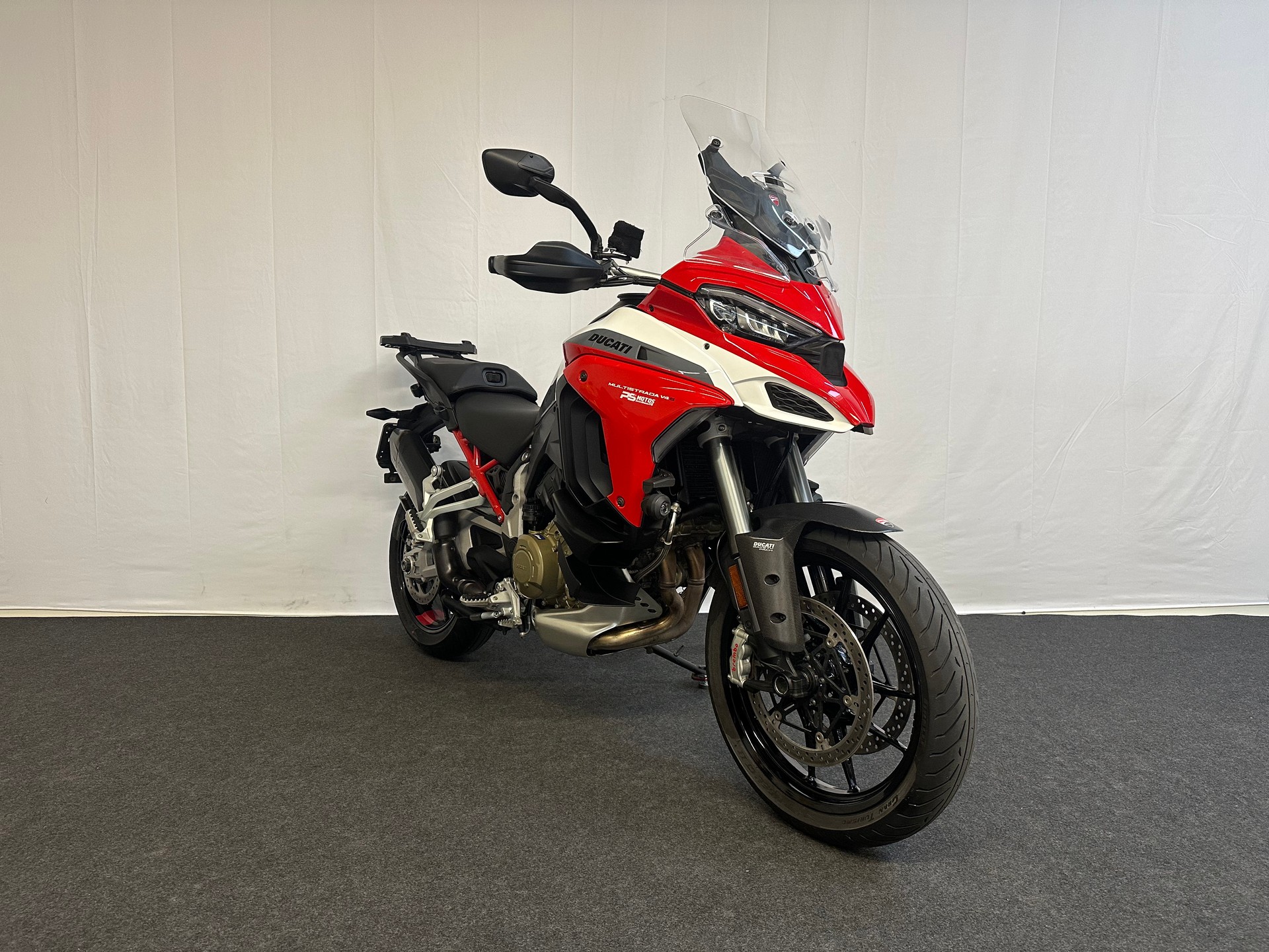 DUCATI Multistrada V4 S Sport Performance-showroom-element-3