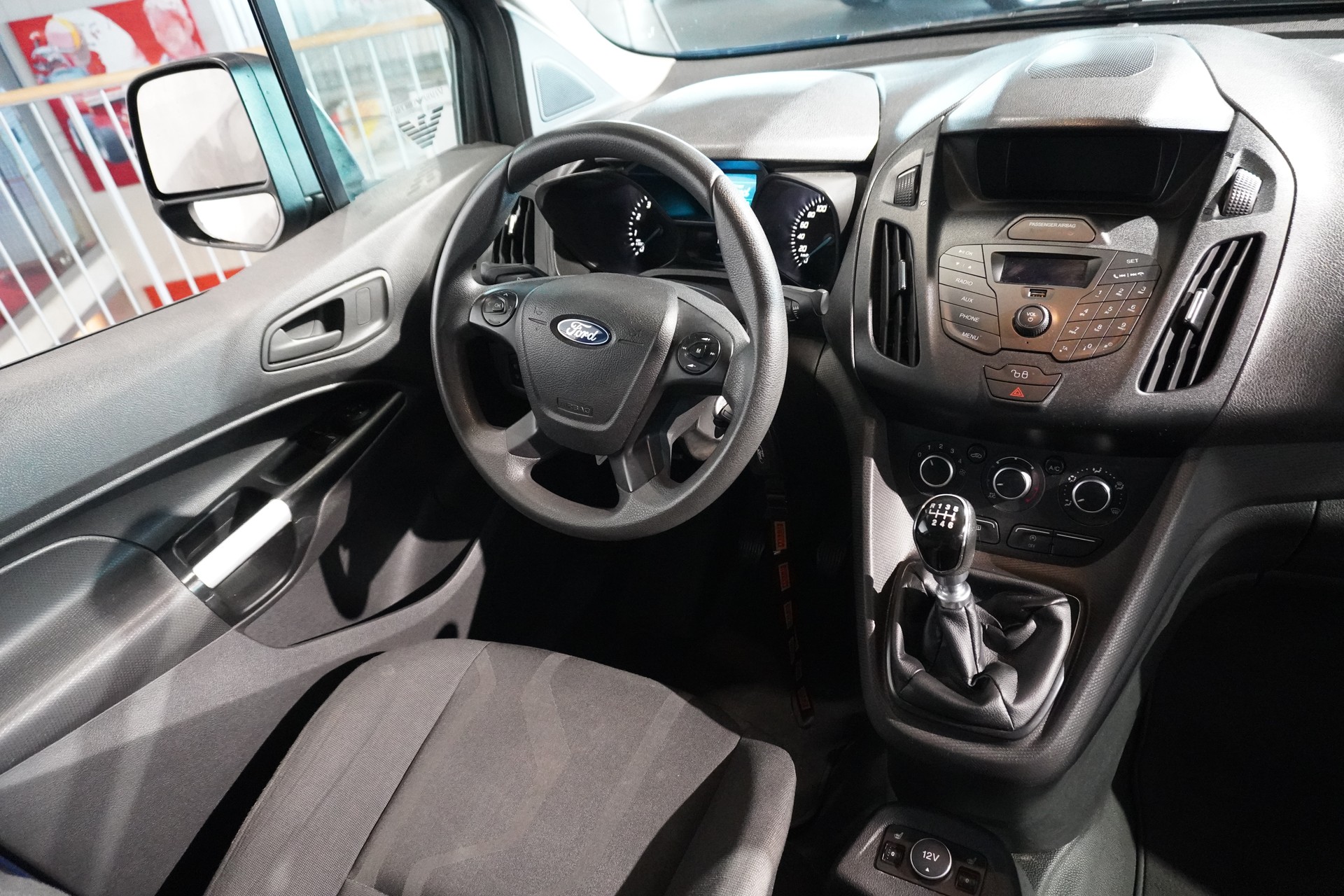 FORD Transit Connect Van T210 1.0 EcoBoost Trend-image-13