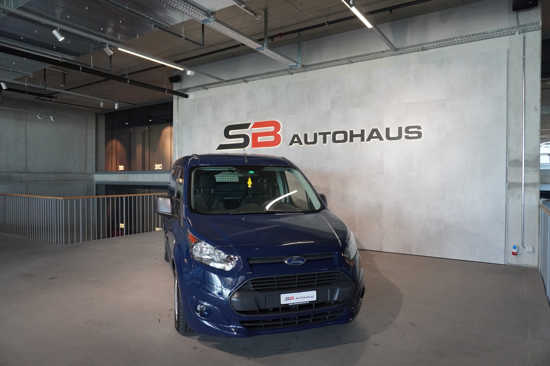 FORD Transit Connect Van T210 1.0 EcoBoost Trend-showroom-element-1
