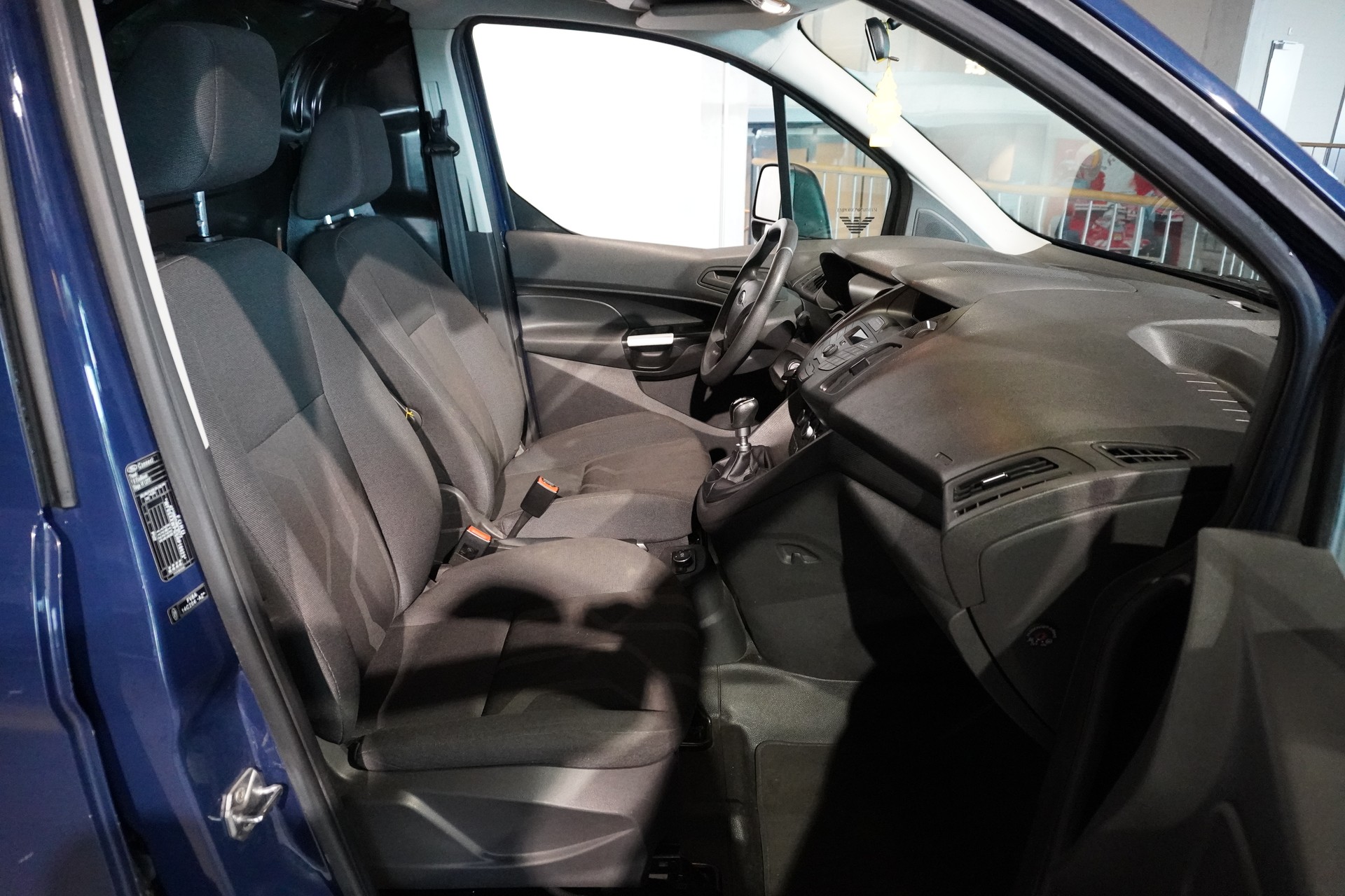 FORD Transit Connect Van T210 1.0 EcoBoost Trend-image-11