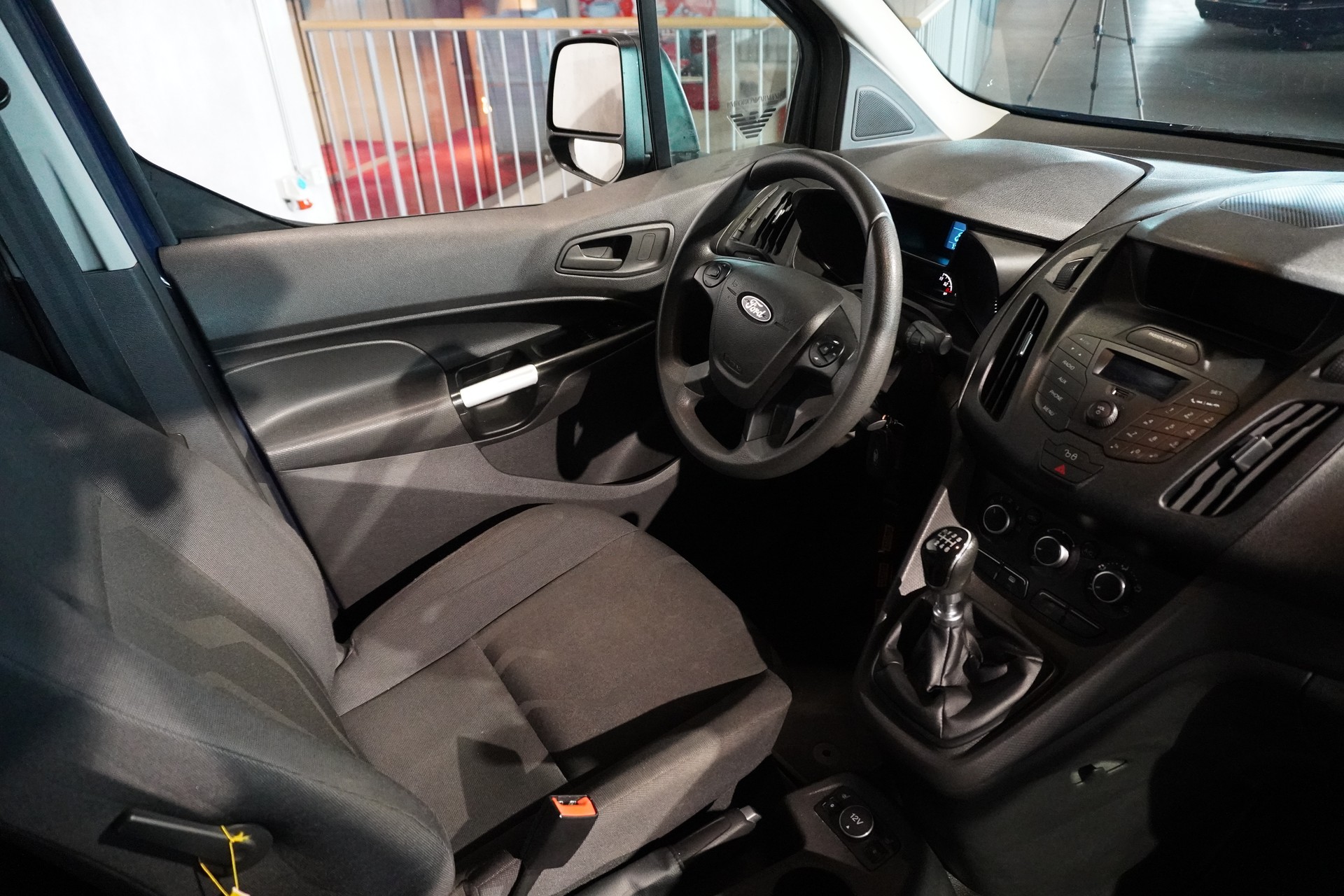 FORD Transit Connect Van T210 1.0 EcoBoost Trend-image-12
