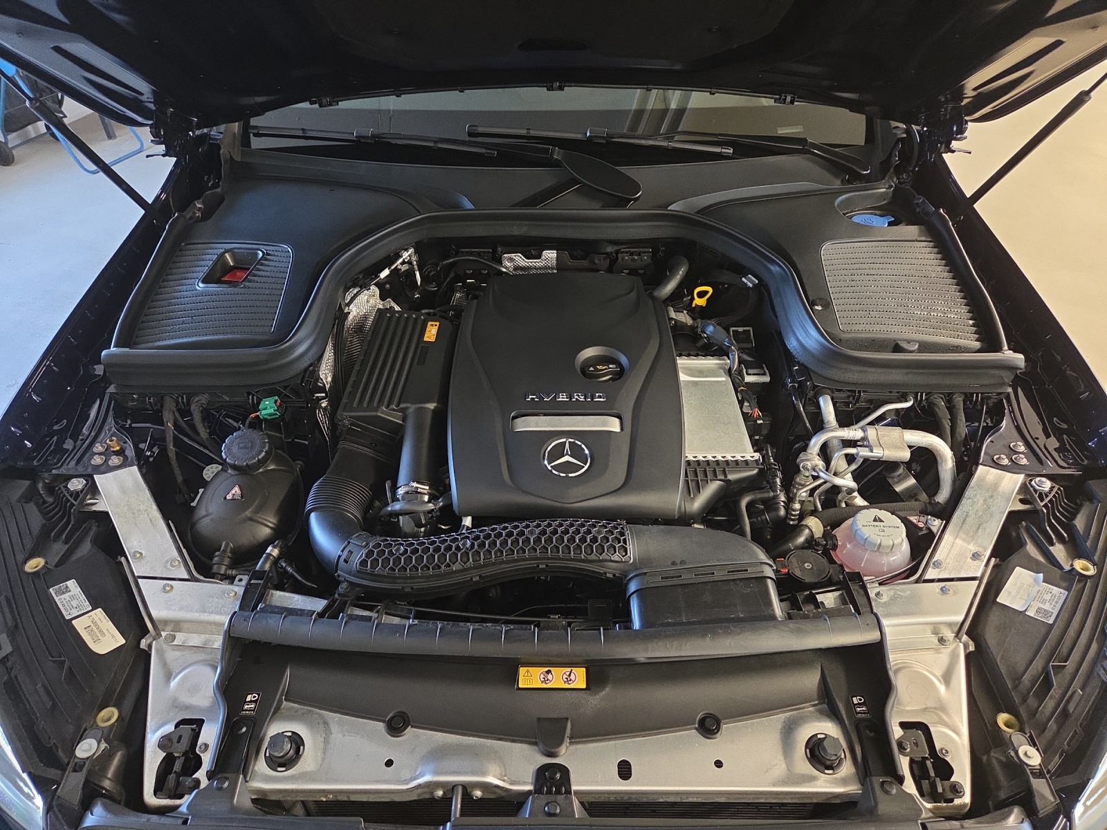 Image MERCEDES-BENZ GLC-300 GLC 300 e AMG Line 4Matic 9G-Tronic
