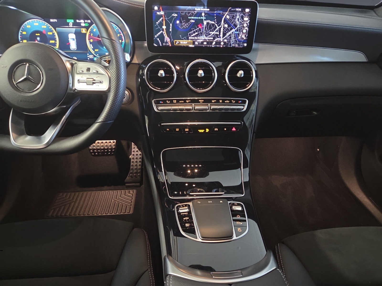 Image MERCEDES-BENZ GLC-300 GLC 300 e AMG Line 4Matic 9G-Tronic