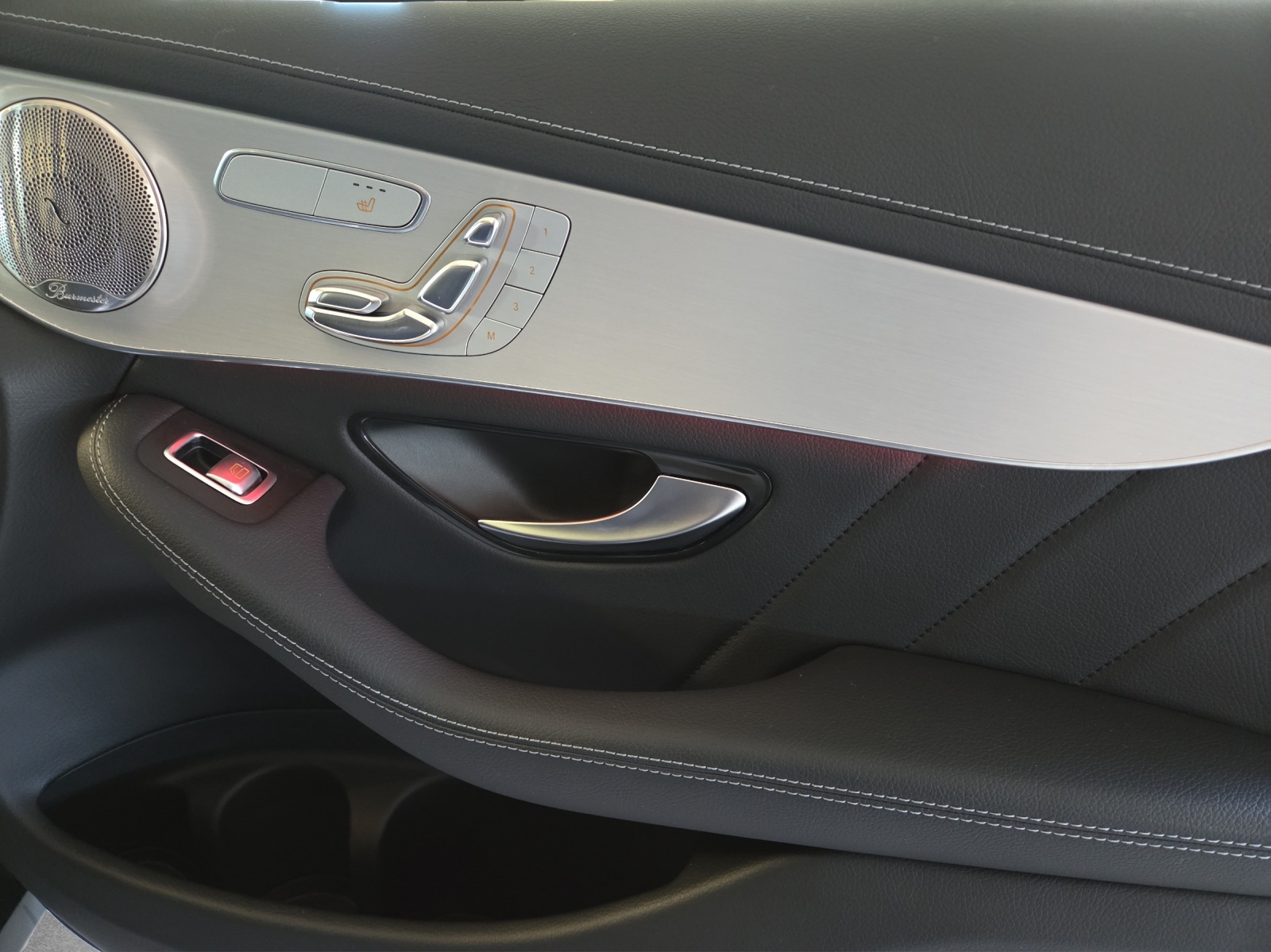 Image MERCEDES-BENZ GLC-300 GLC 300 e AMG Line 4Matic 9G-Tronic