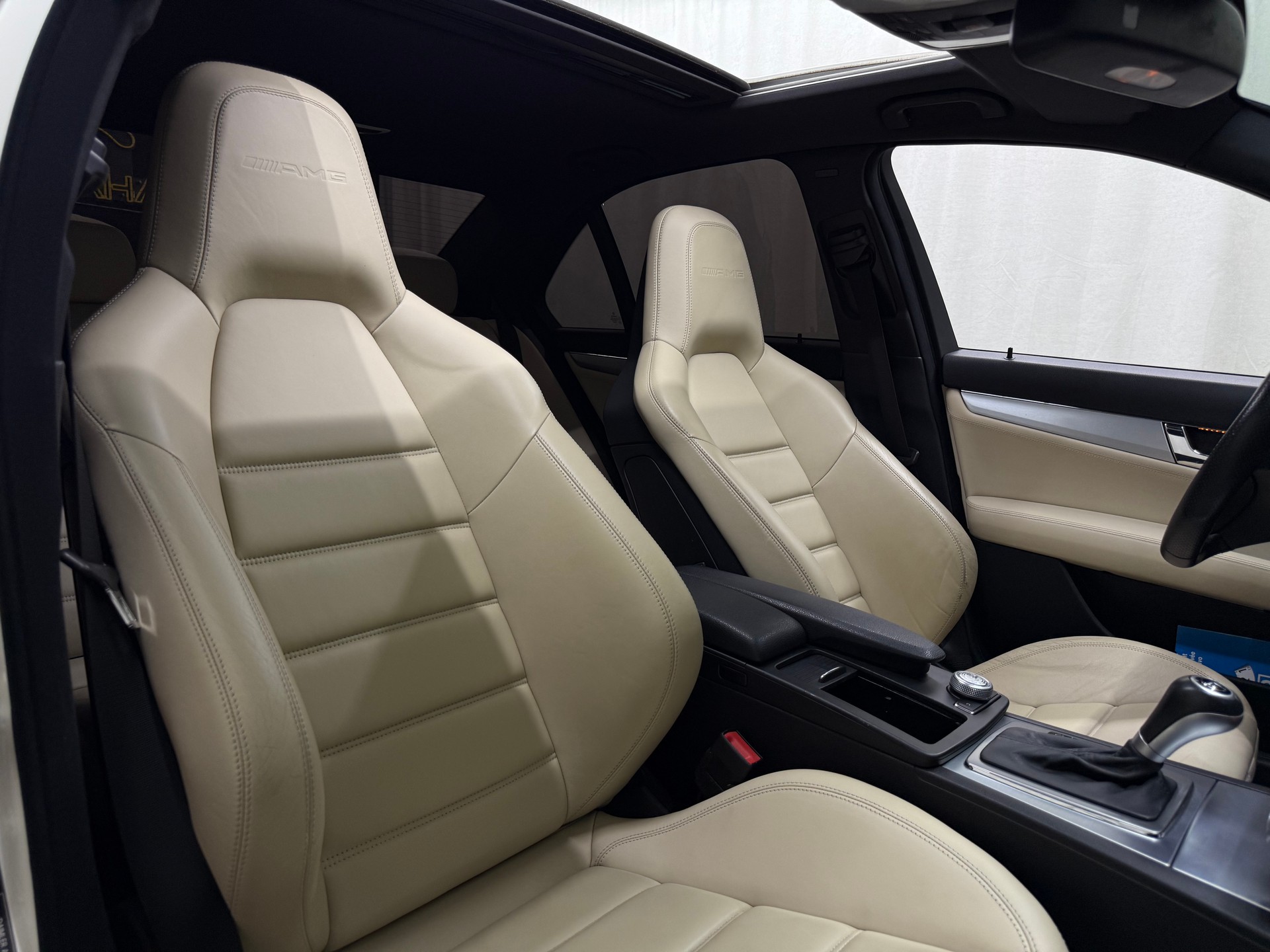 MERCEDES-BENZ C 63 AMG Avantgarde 7G-Tronic inkl. Garantie-image-11