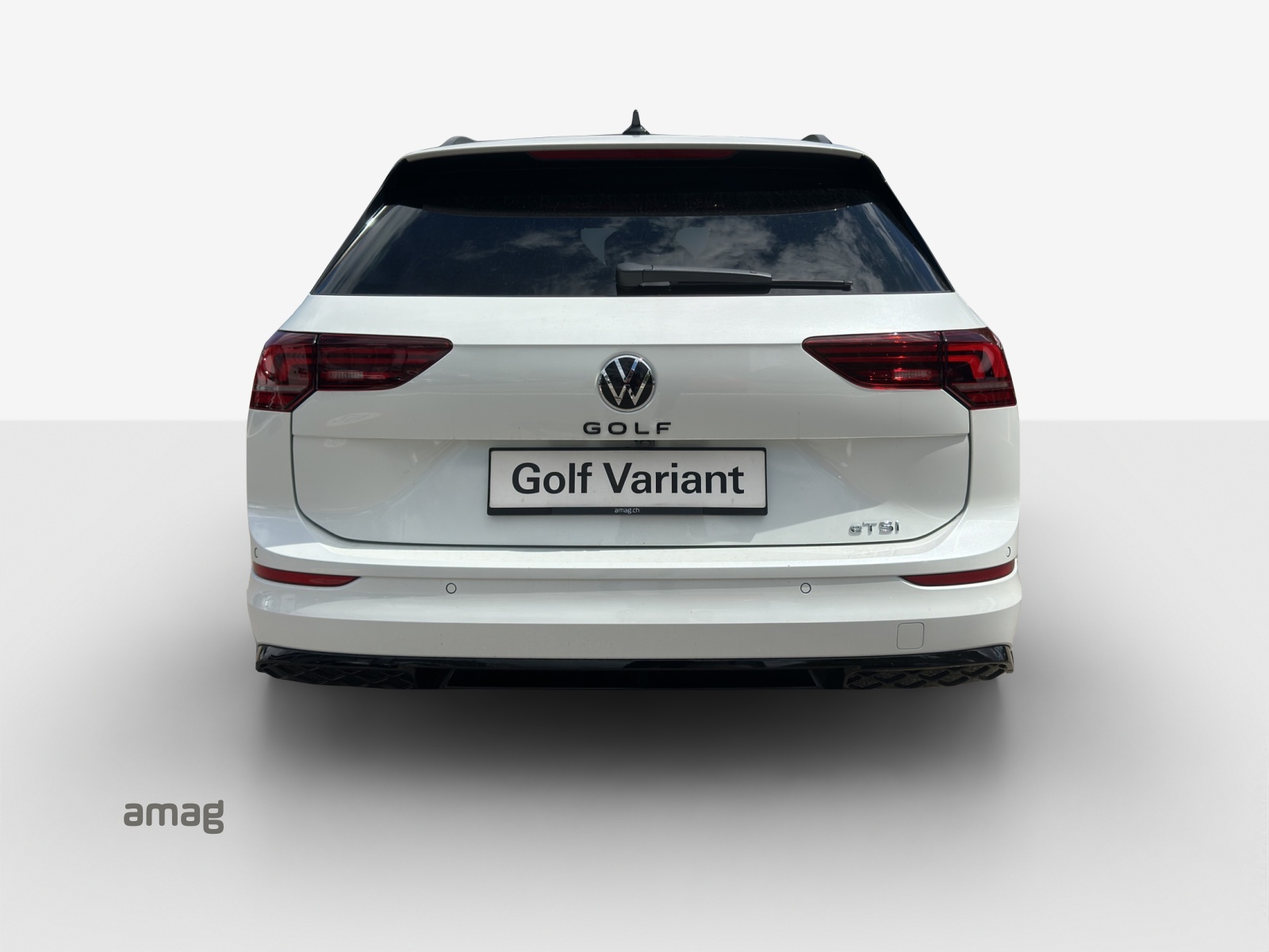 VW Golf Variant 1.5 eTSI mHEV R-Line-image-3