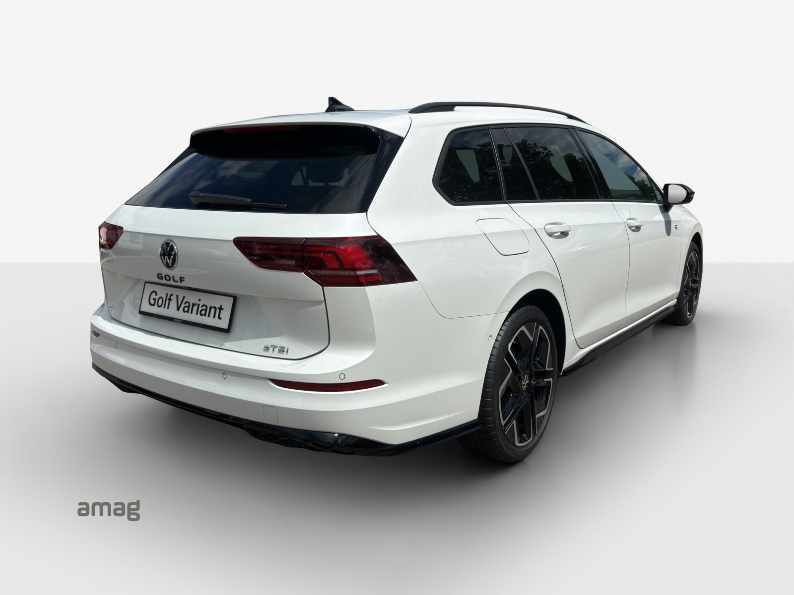 VW Golf Variant 1.5 eTSI mHEV R-Line-image-4