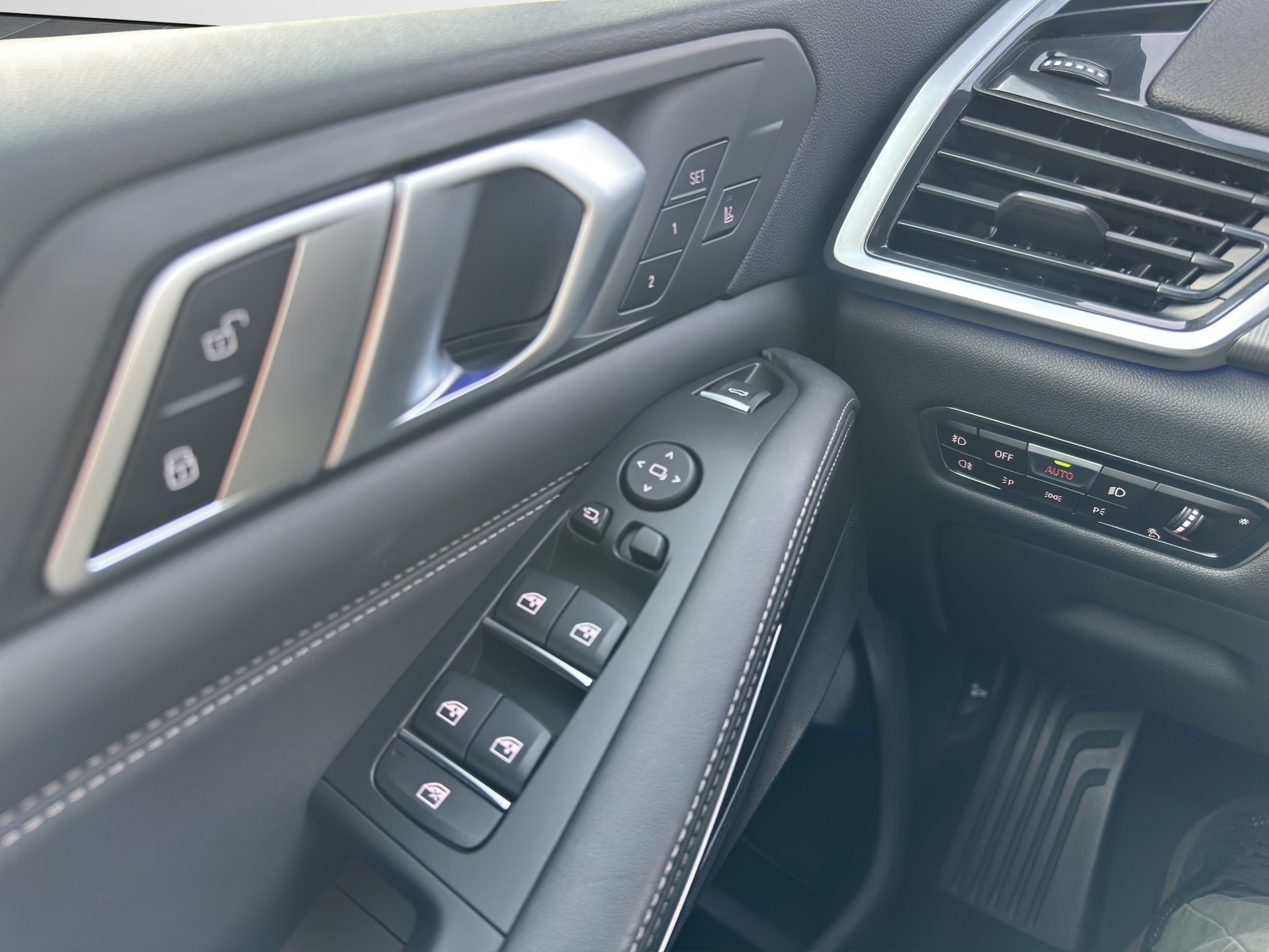 BMW X5 xDrive 30d Steptronic-image-11
