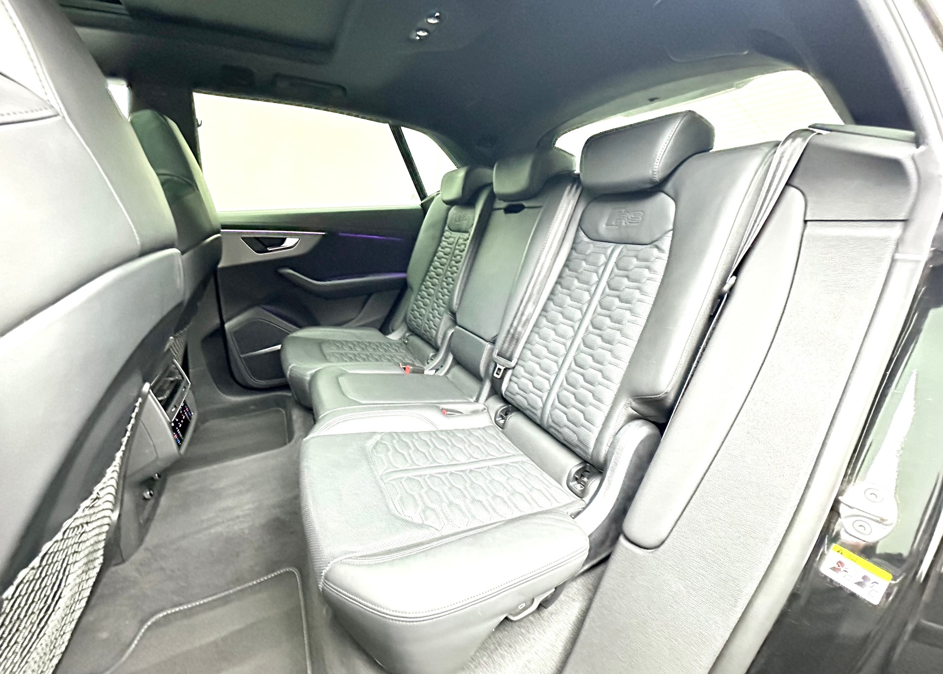 AUDI RSQ8 quattro tiptronic-image-17