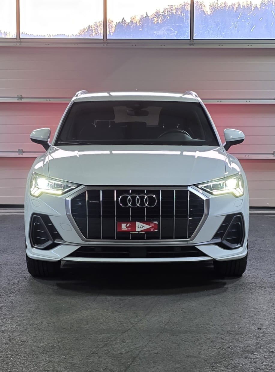 AUDI Q3 40 TFSI S-line quattro S-tronic-image-7