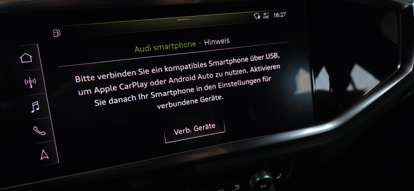 AUDI Q3 40 TFSI S-line quattro S-tronic-image-20