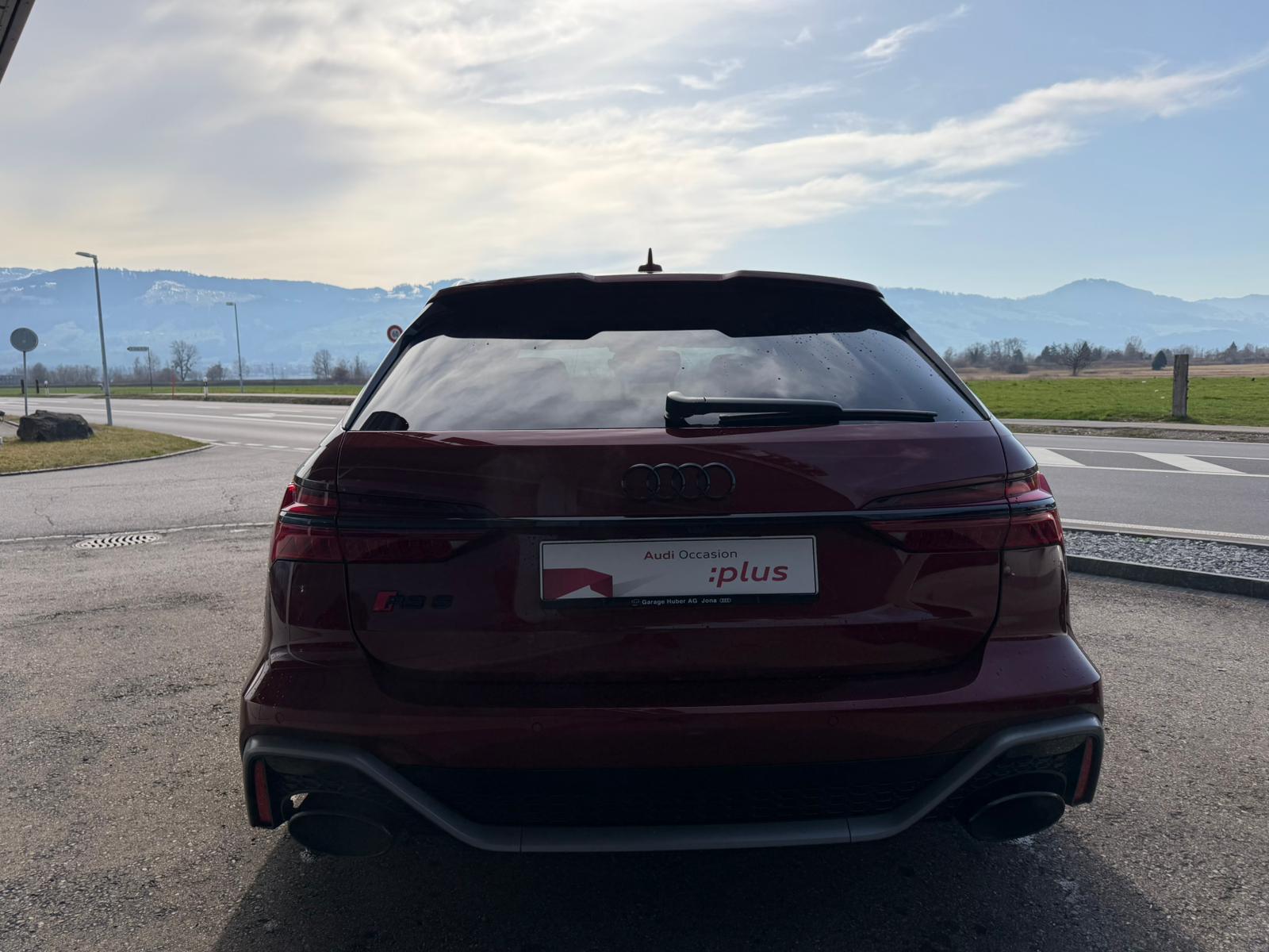 AUDI RS6 Avant 4.0 TFSI V8 Performance quattro-image-3