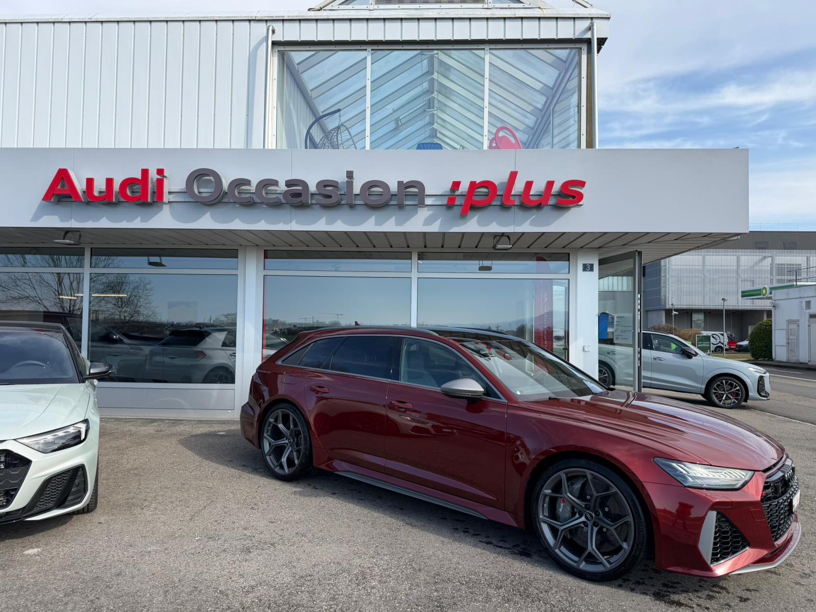 AUDI RS6 Avant 4.0 TFSI V8 Performance quattro-showroom-element-1