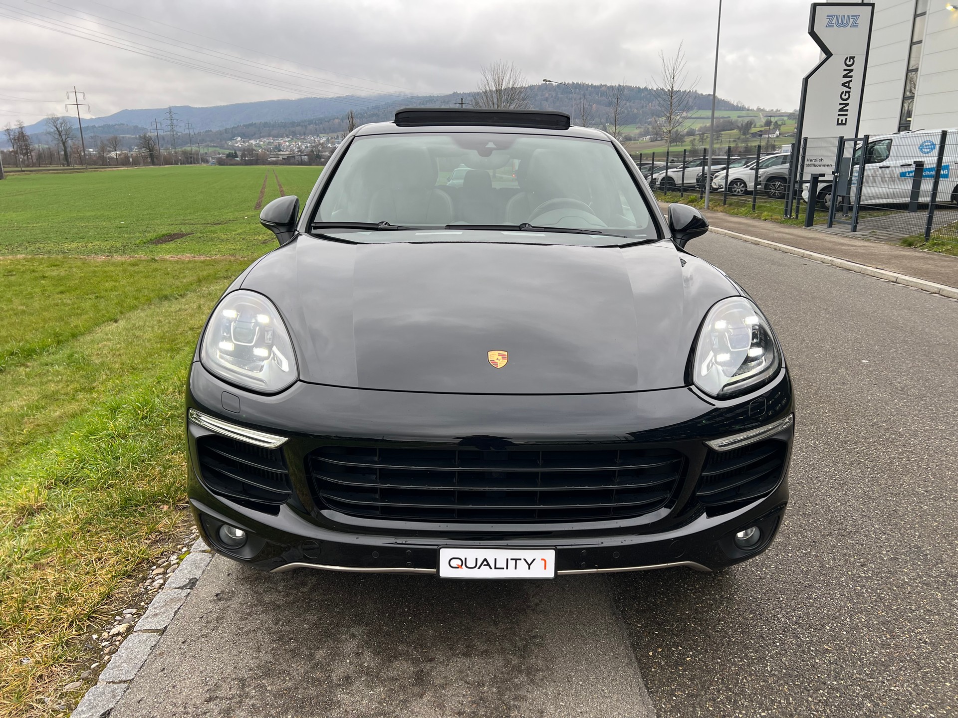 PORSCHE Cayenne Diesel 3.0 V6 TDI * Luftfederung *-image-6
